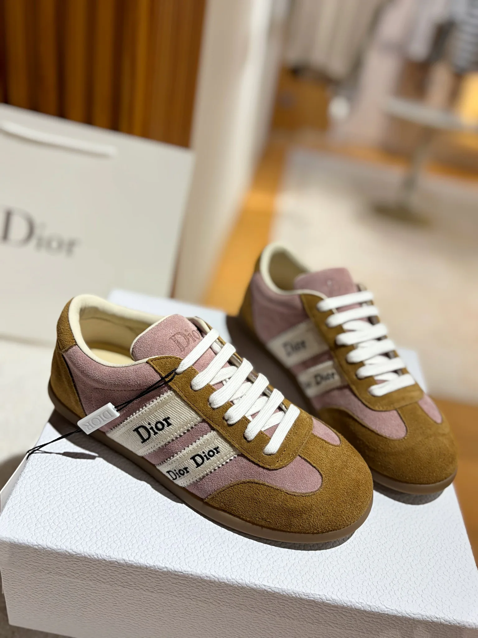 Women's Sneakers CHRISTIAN DIOR 18419410