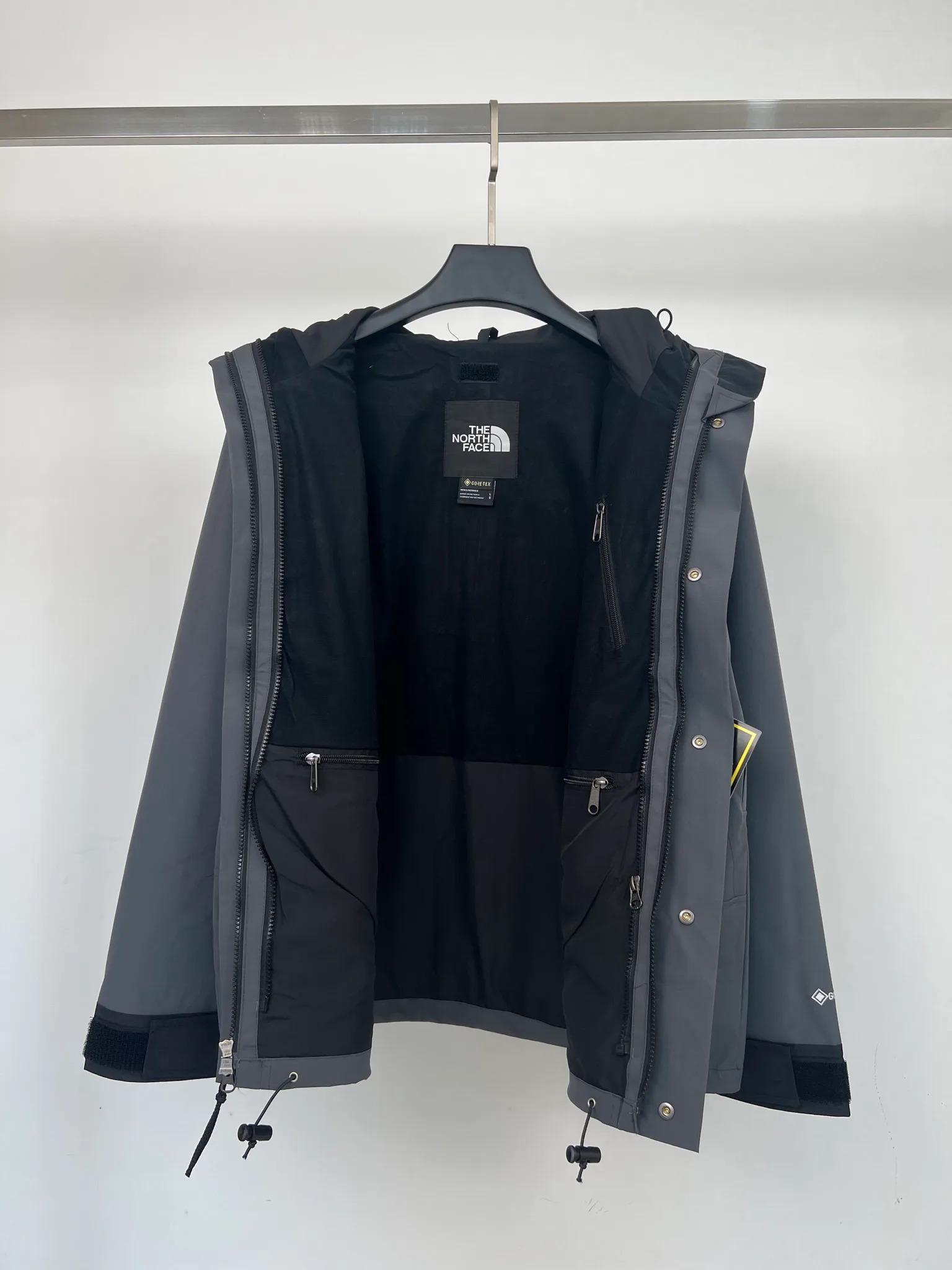 Women's Jackets And Down Jackets THE NORTH FACE 18416093