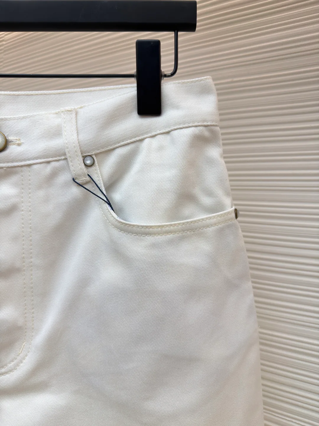 Men's Shorts LOUIS VUITTON 18154063