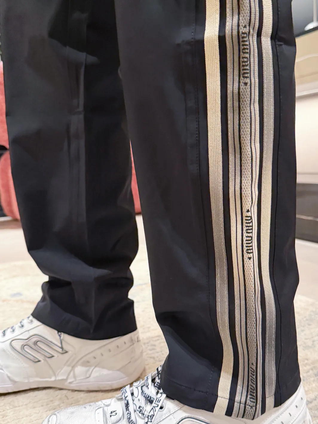 Men's Trousers MIU MIU 18499730