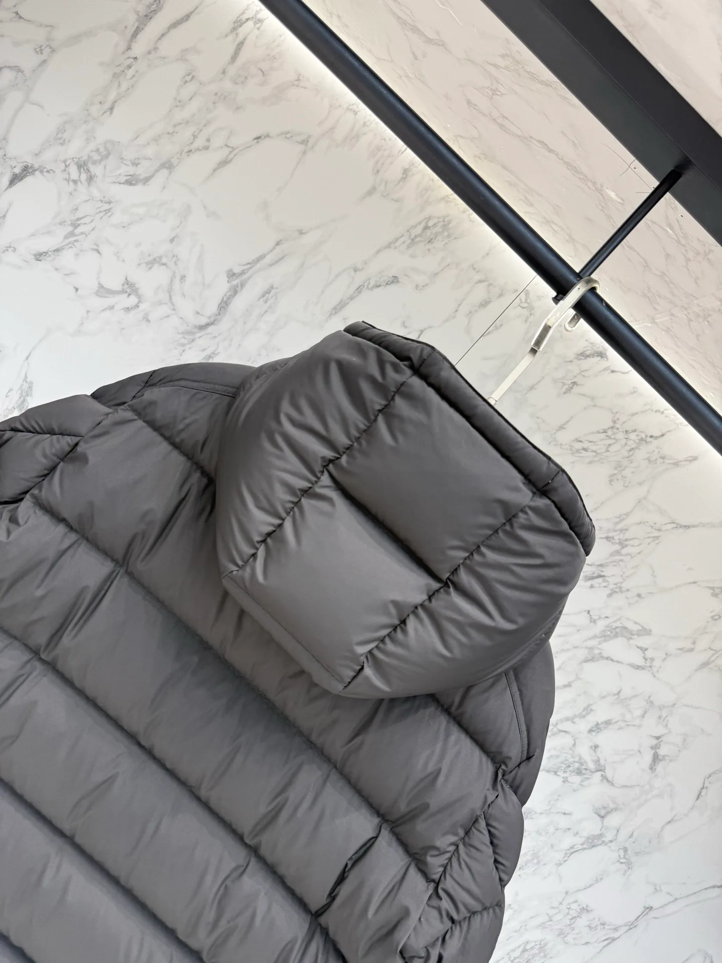 Men's Jackets And Down Jackets MONCLER 18046520