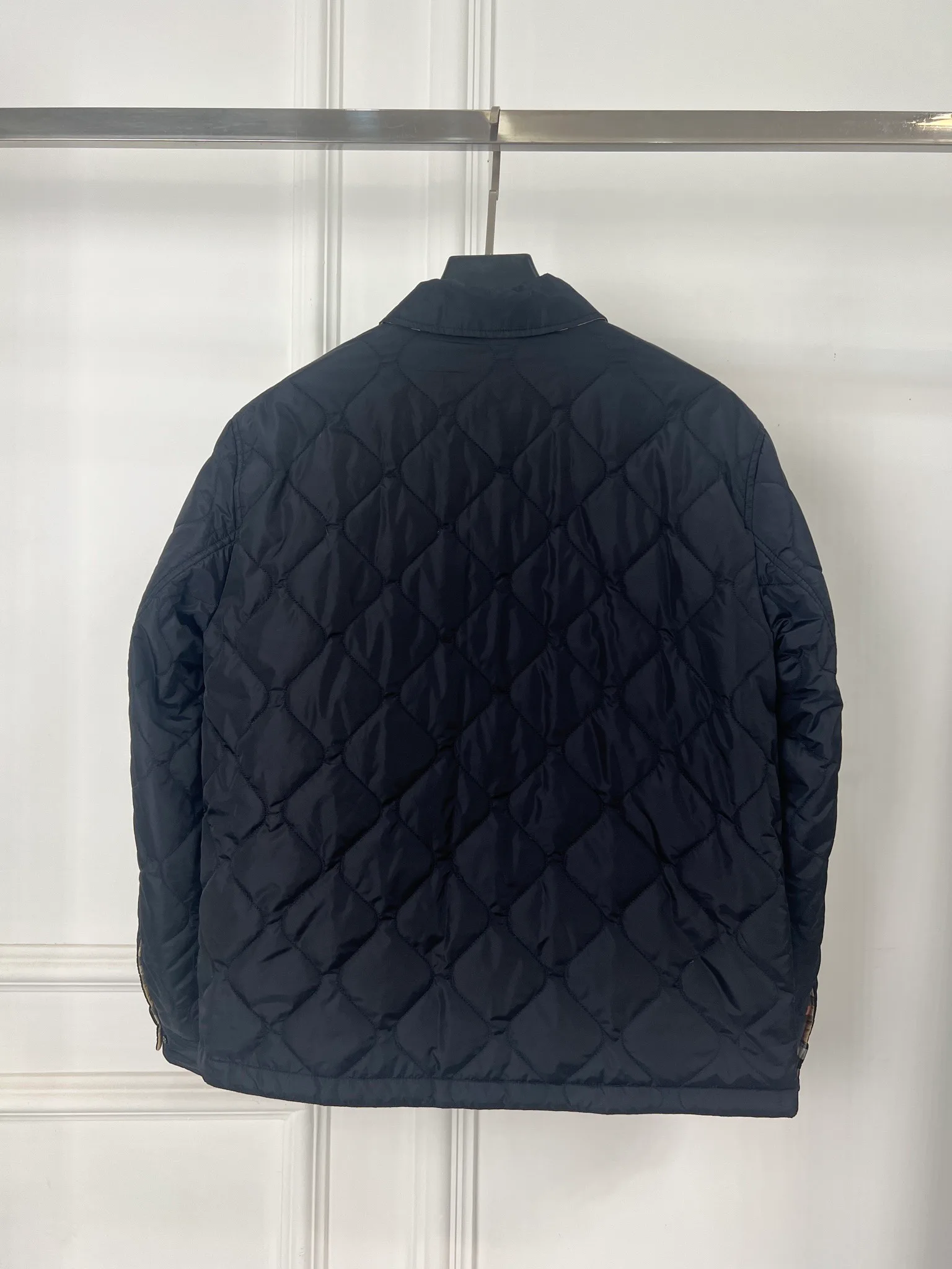Women's Jackets And Down Jackets BURBERRY 18415735