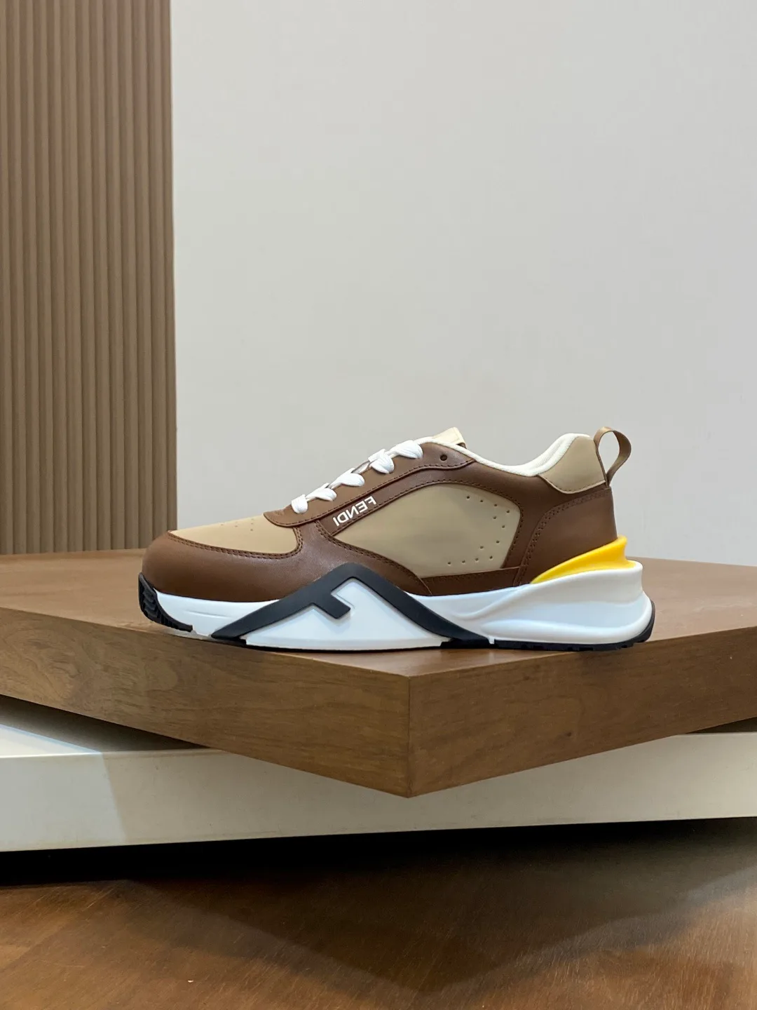 Men's Sneakers FENDI 18079019