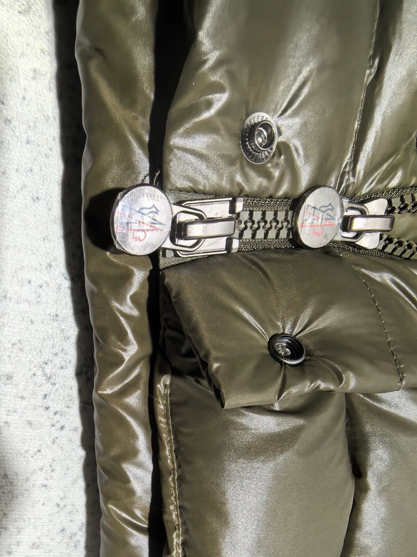 Жилеты Мужские Moncler 18684595