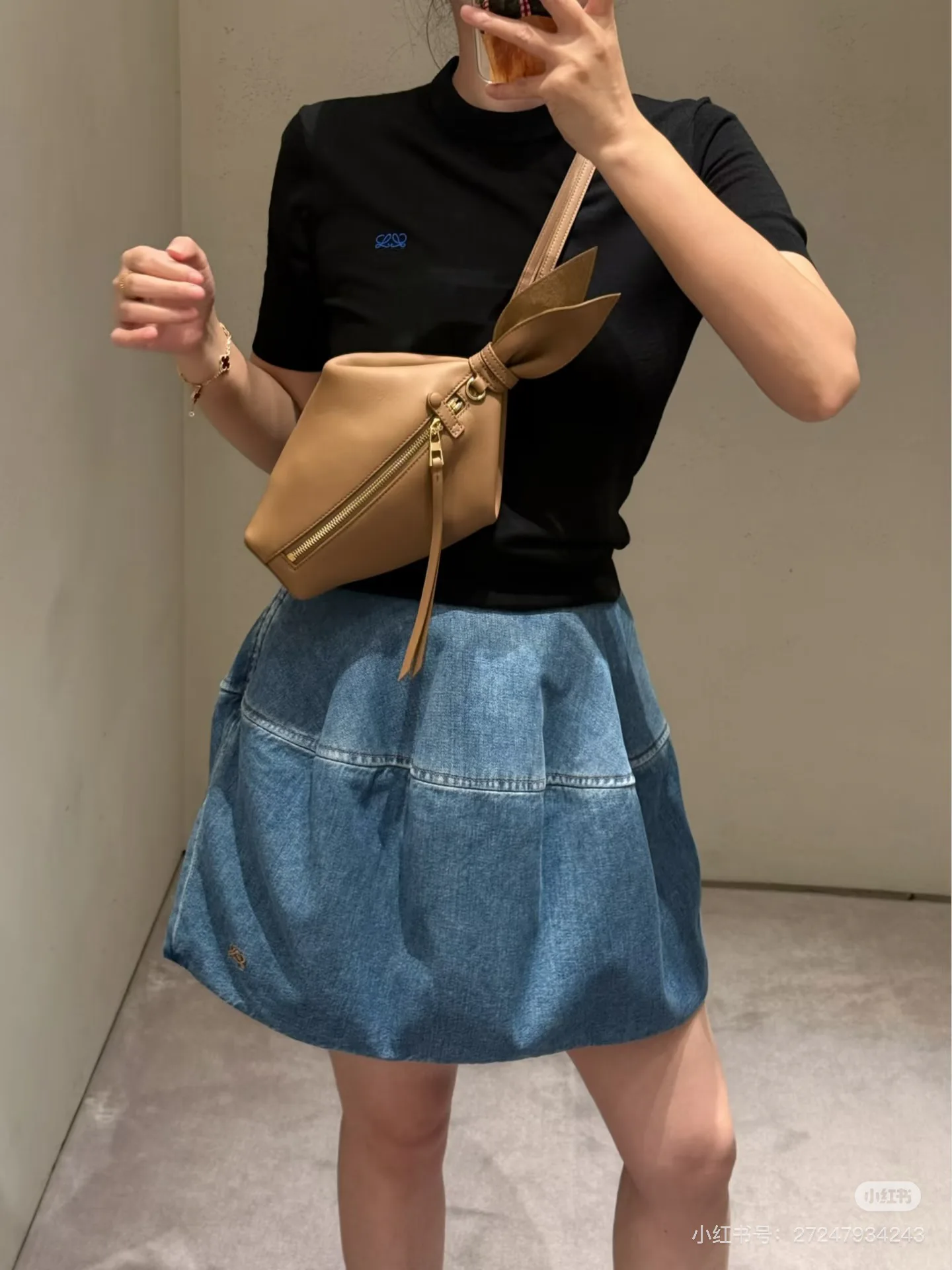 Women's Skirts LOEWE 17996177