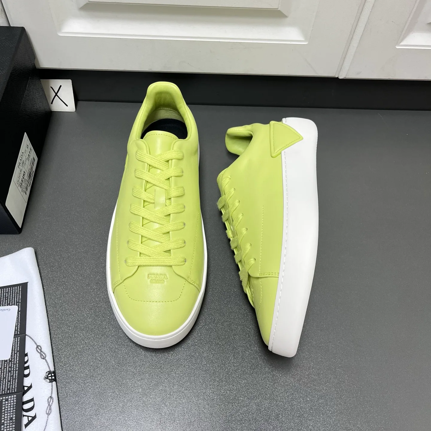 Men's Sneakers PRADA 16940091