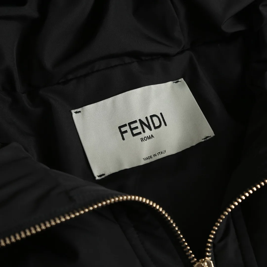 Women's Jackets And Down Jackets FENDI 18048552