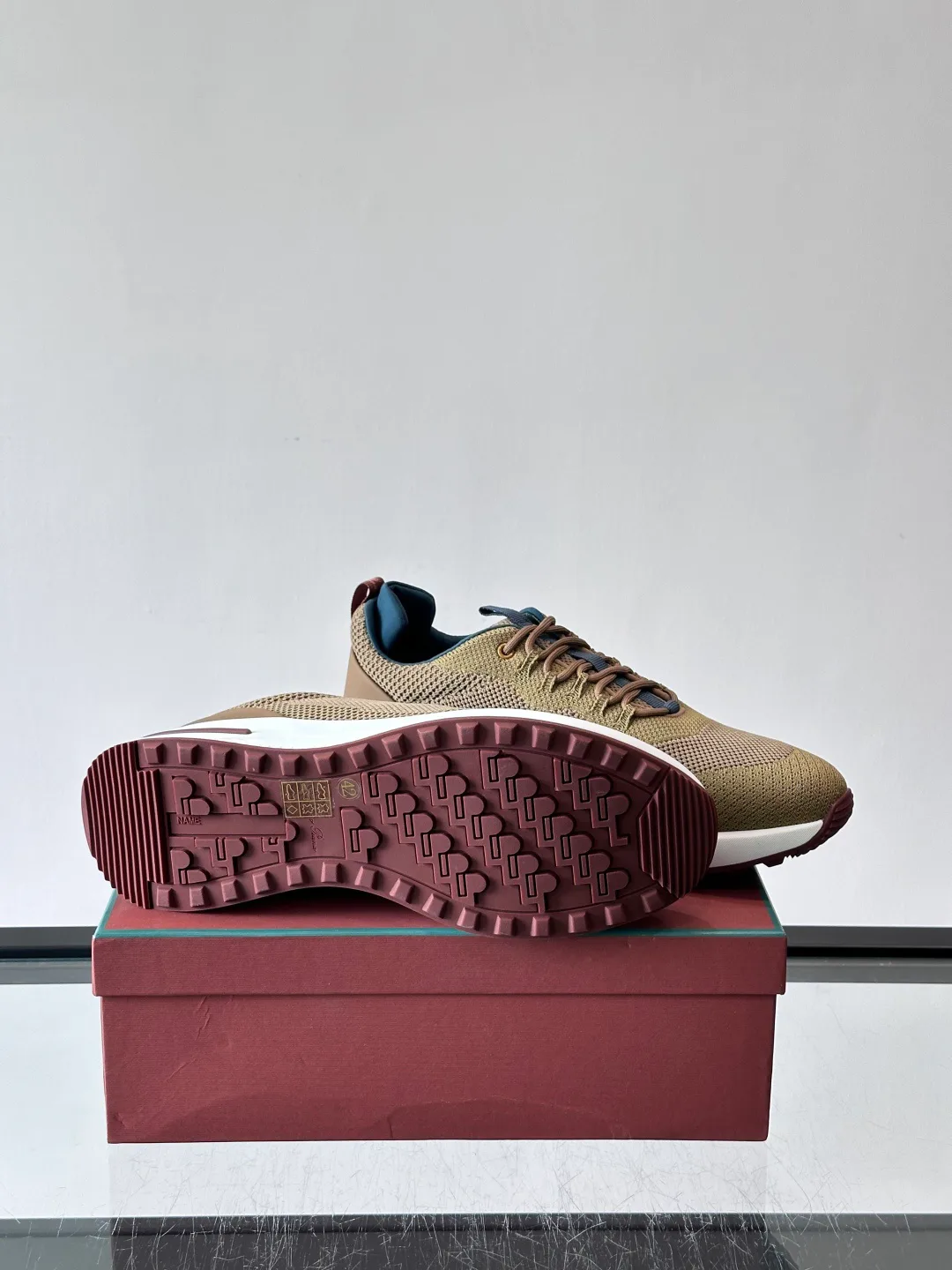 Men's Sneakers LORO PIANA 18265116