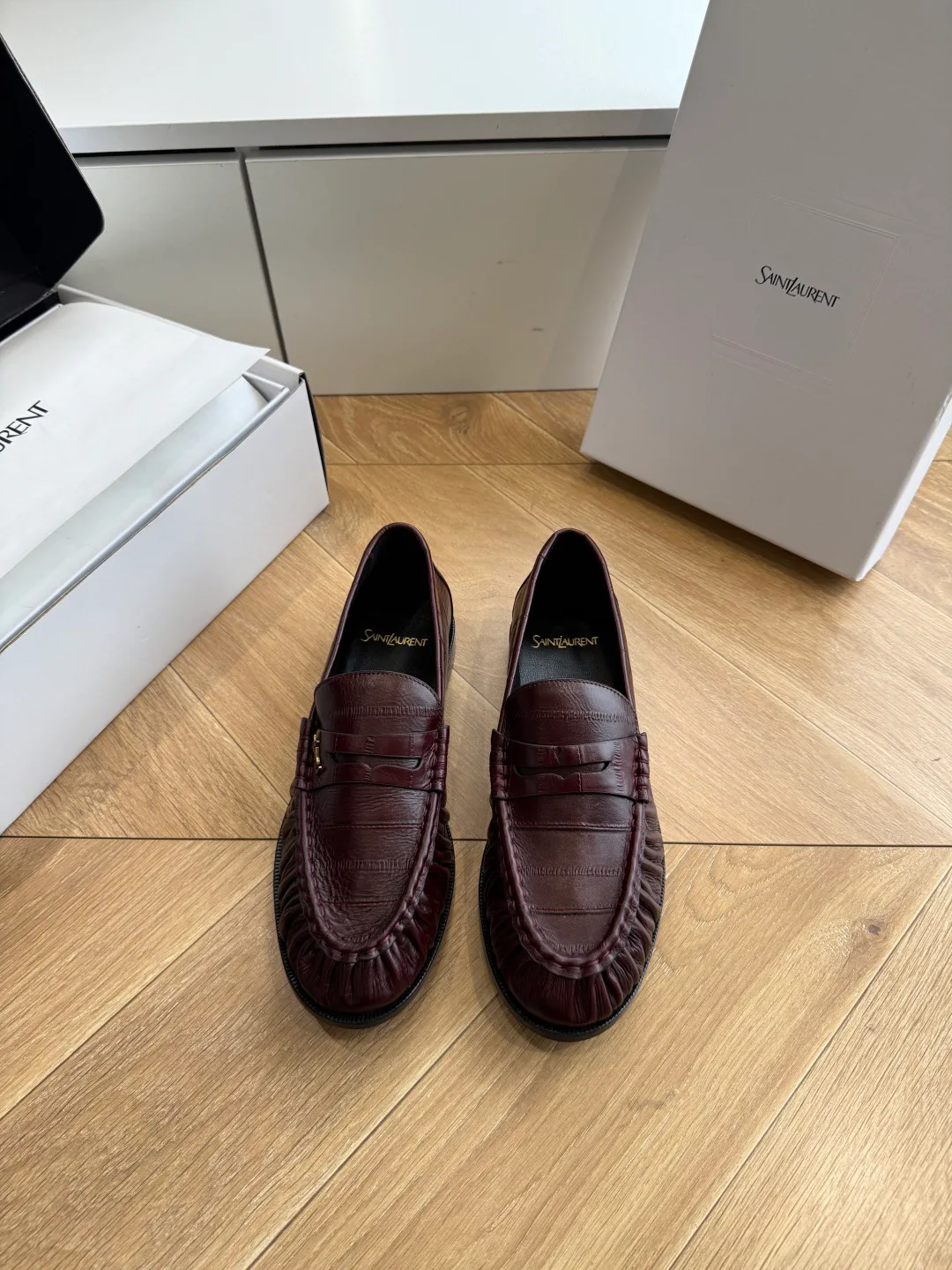 Women's Loafers And Moccasins SAINT LAURENT 17781553
