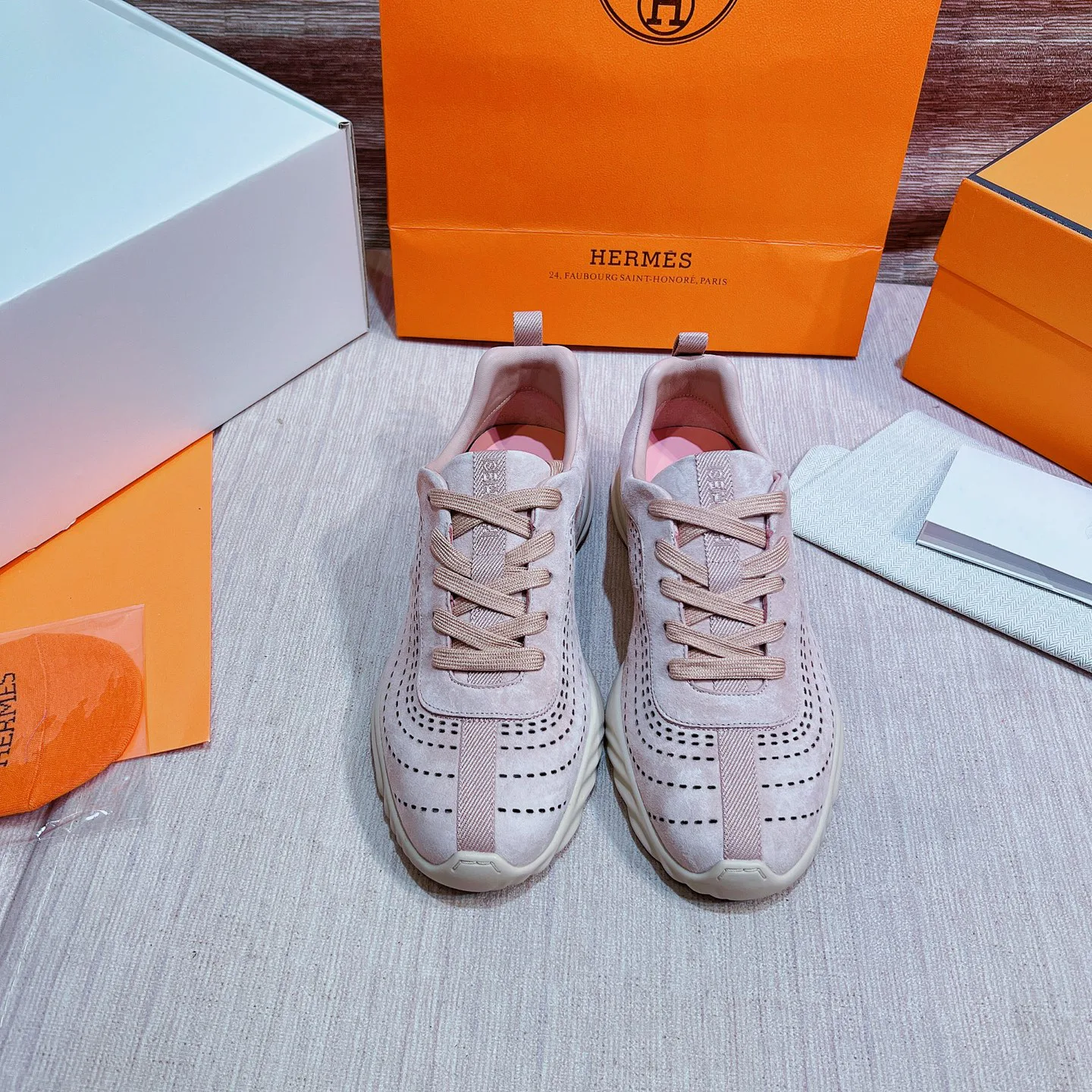 Men's Sneakers HERMES 17749564