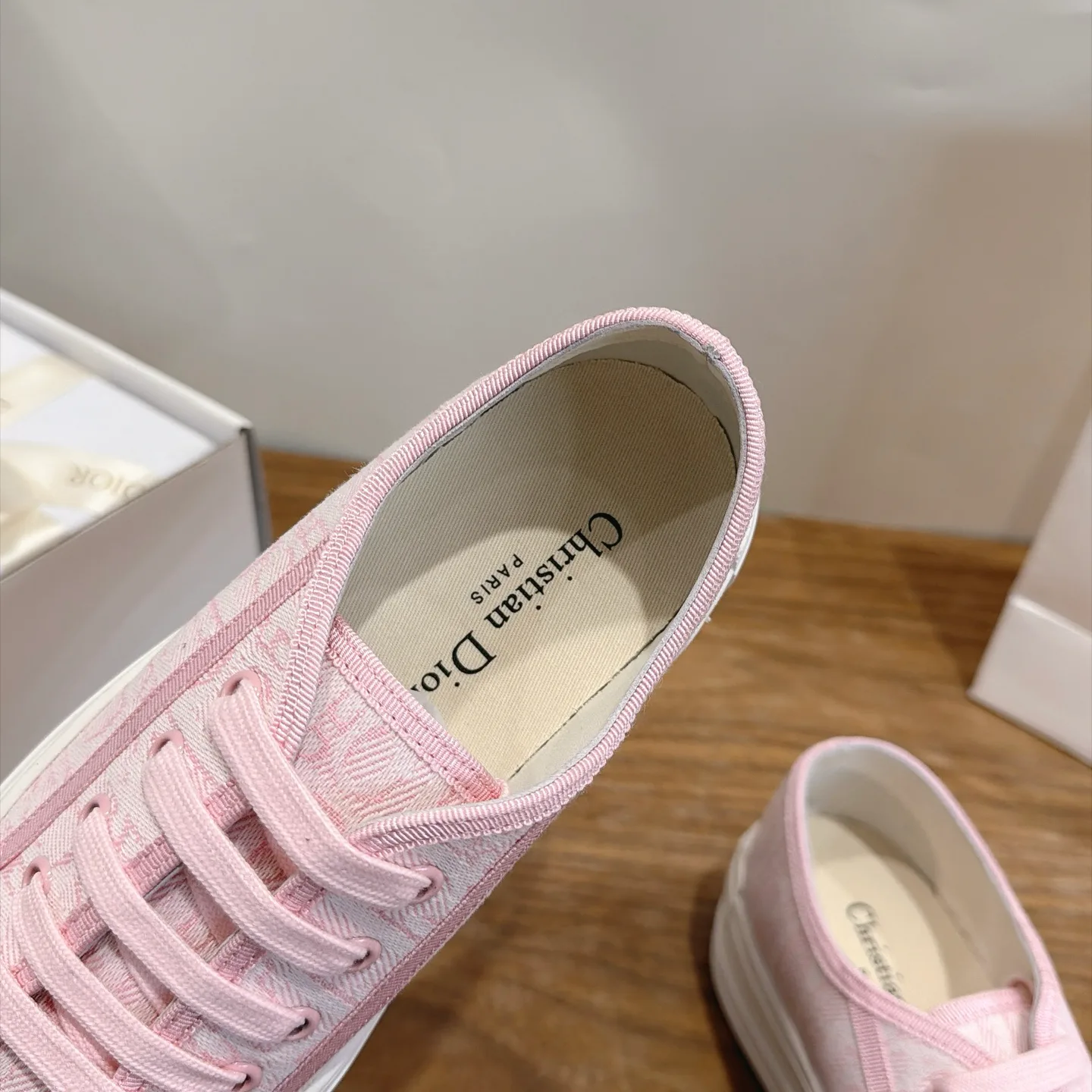 Women's Sneakers CHRISTIAN DIOR 18034457