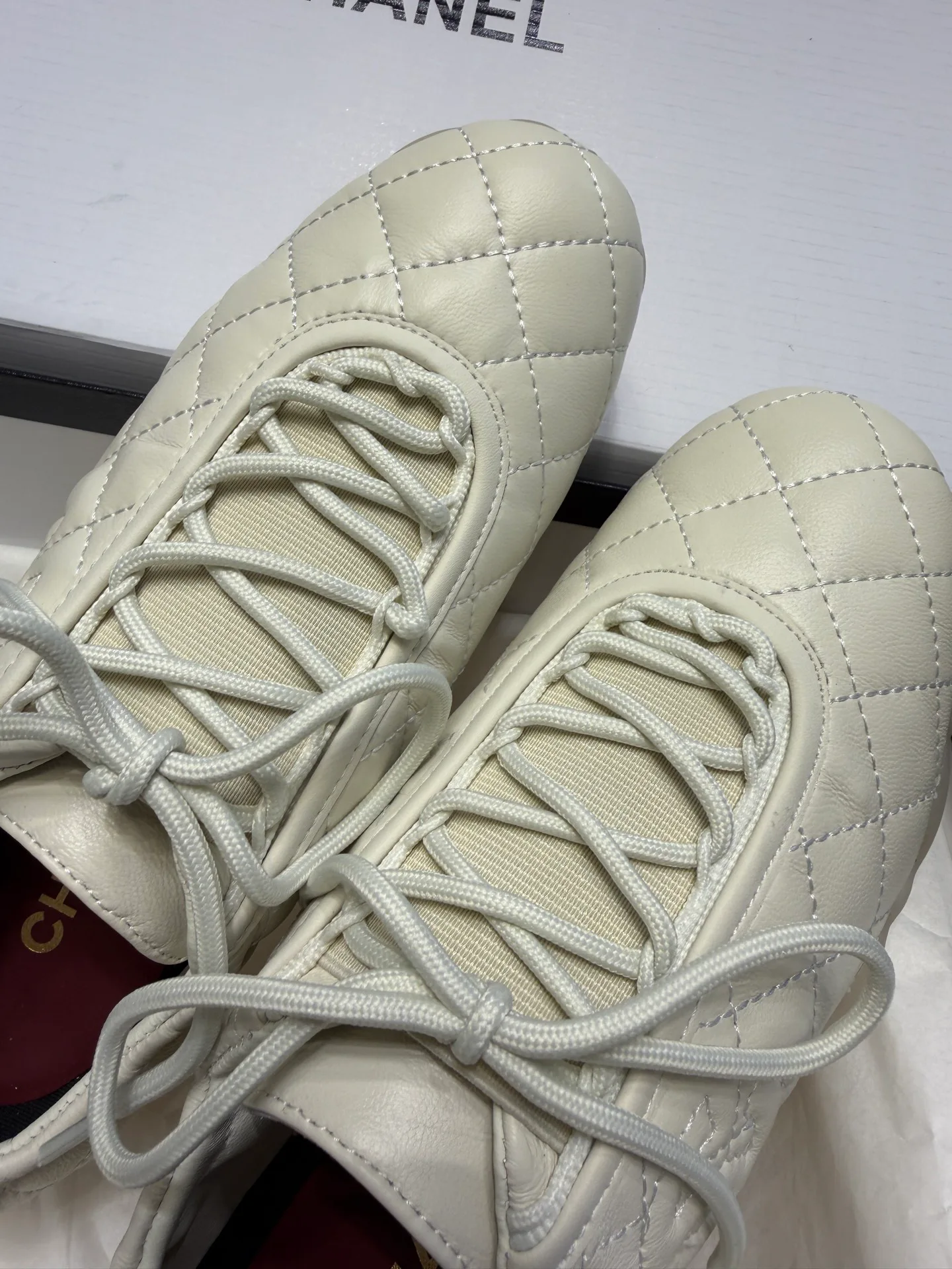 Women's Sneakers CHANEL 17877265