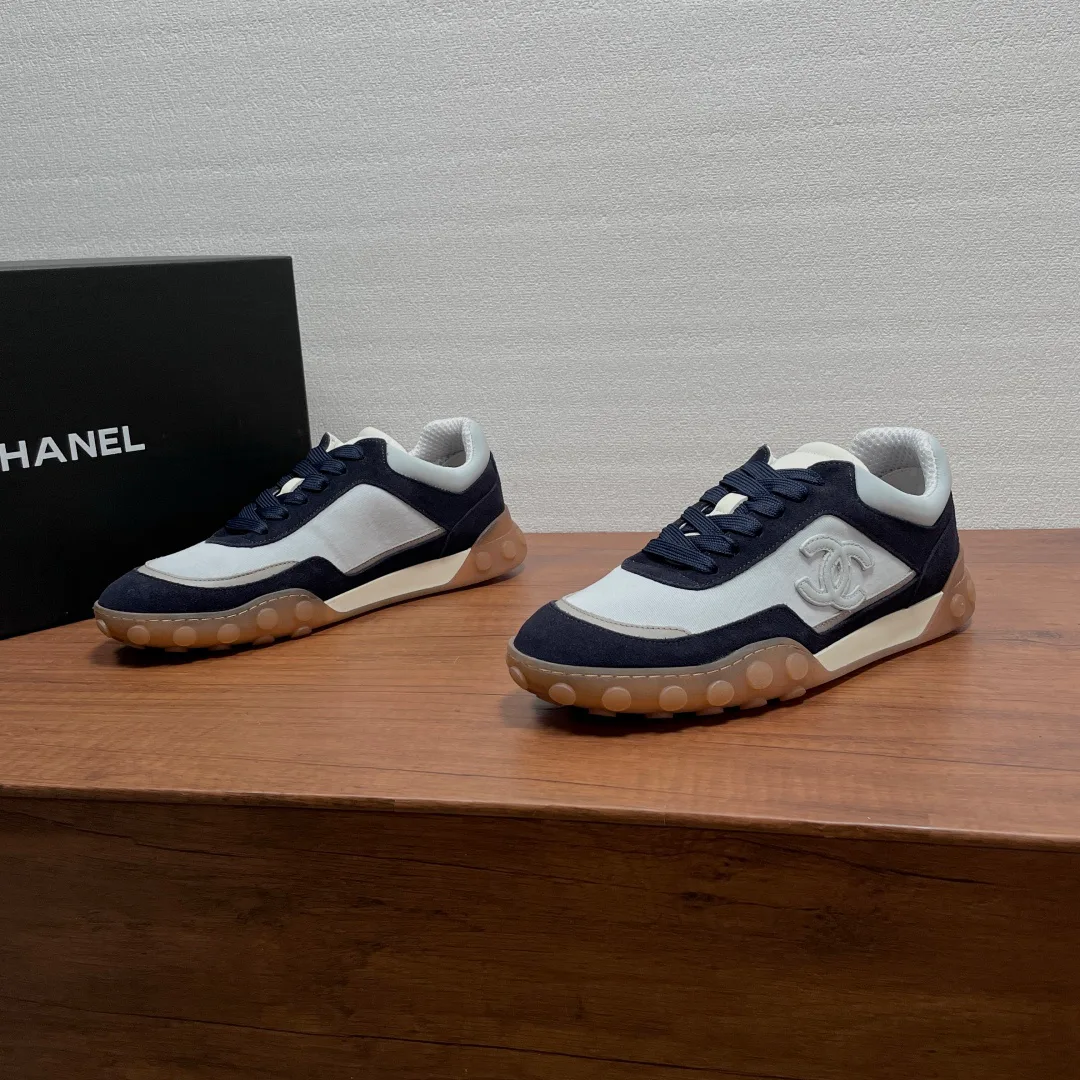 Women's Sneakers CHANEL 18000603