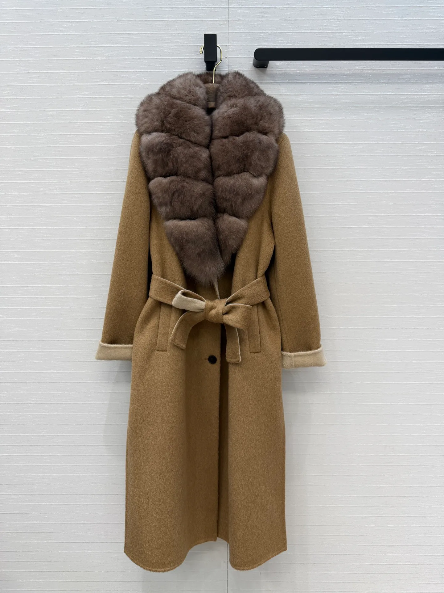 Women's Coats LORO PIANA 18361436