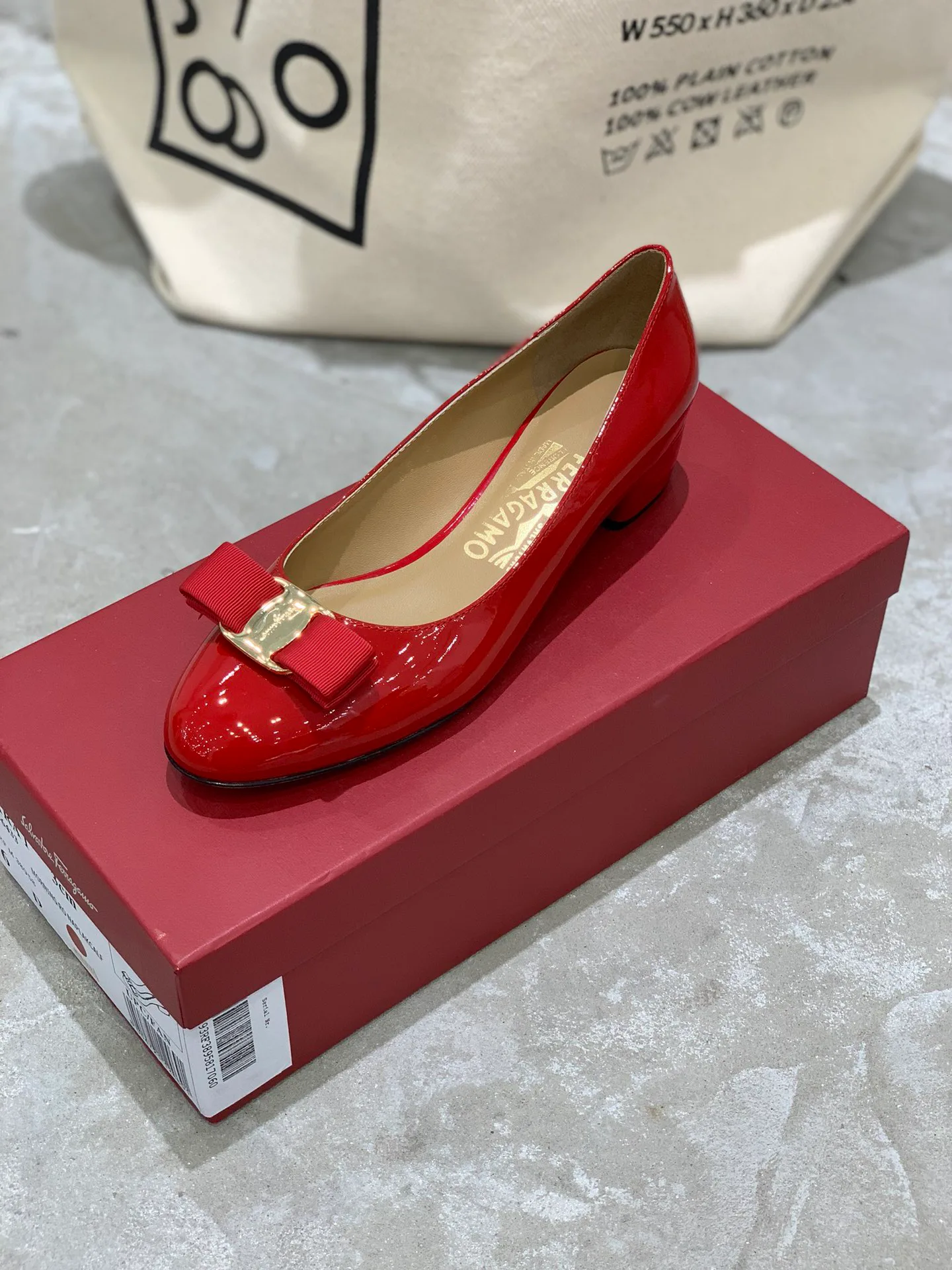 Women's Ballet Flats SALVATORE FERRAGAMO 18340658