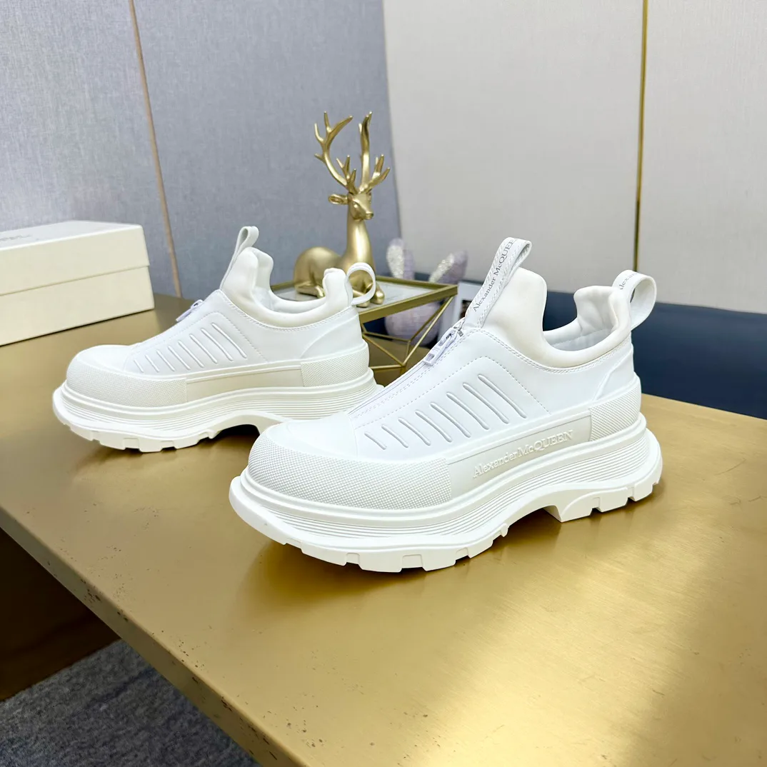Women's Sneakers ALEXANDER MCQUEEN 18397475