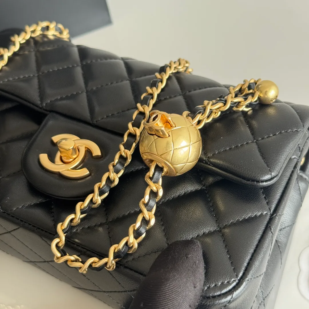 Women's Classic Handbags CHANEL 17827590
