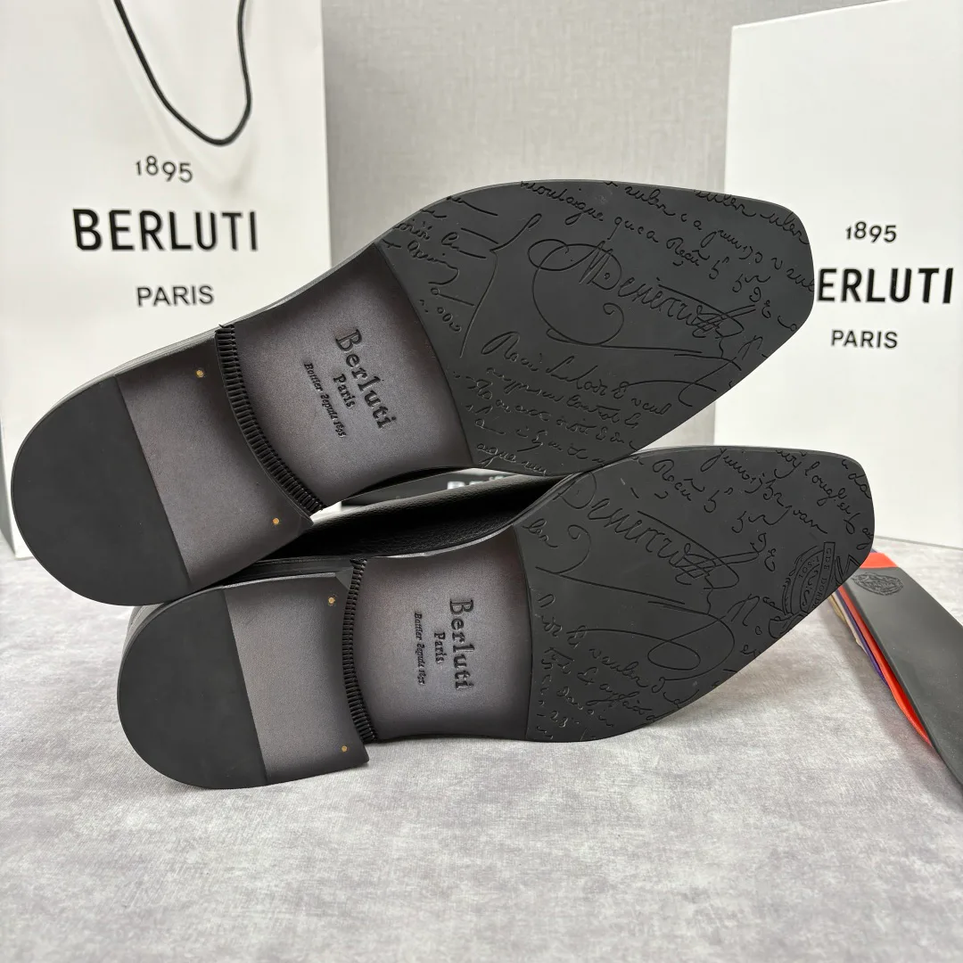 Men's Loafers And Dress Shoes BERLUTI 18117454
