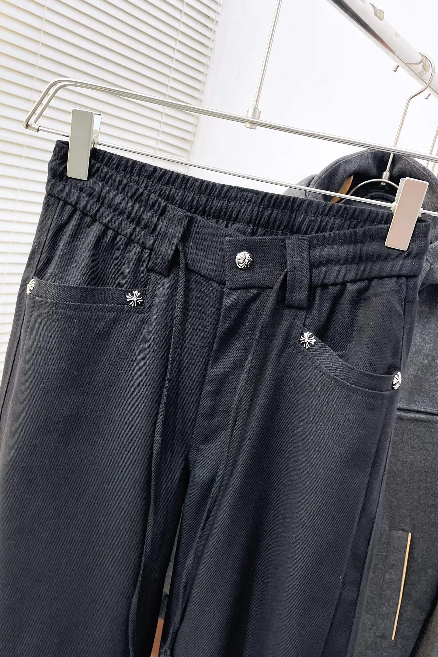 Men's Trousers CHROME HEARTS 18068576