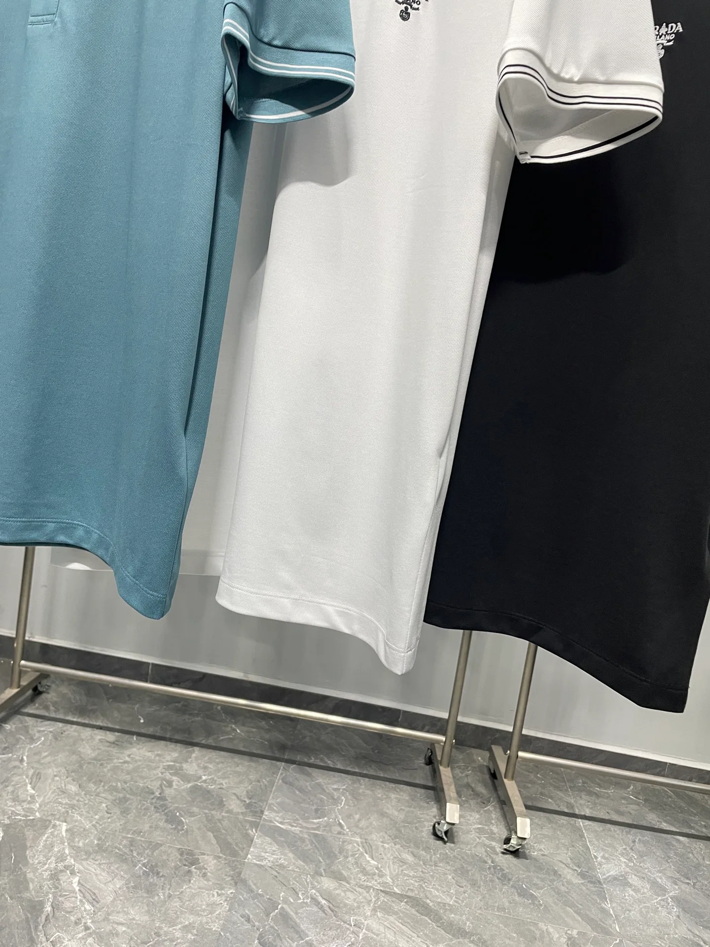 Men's Shirts PRADA 17371139