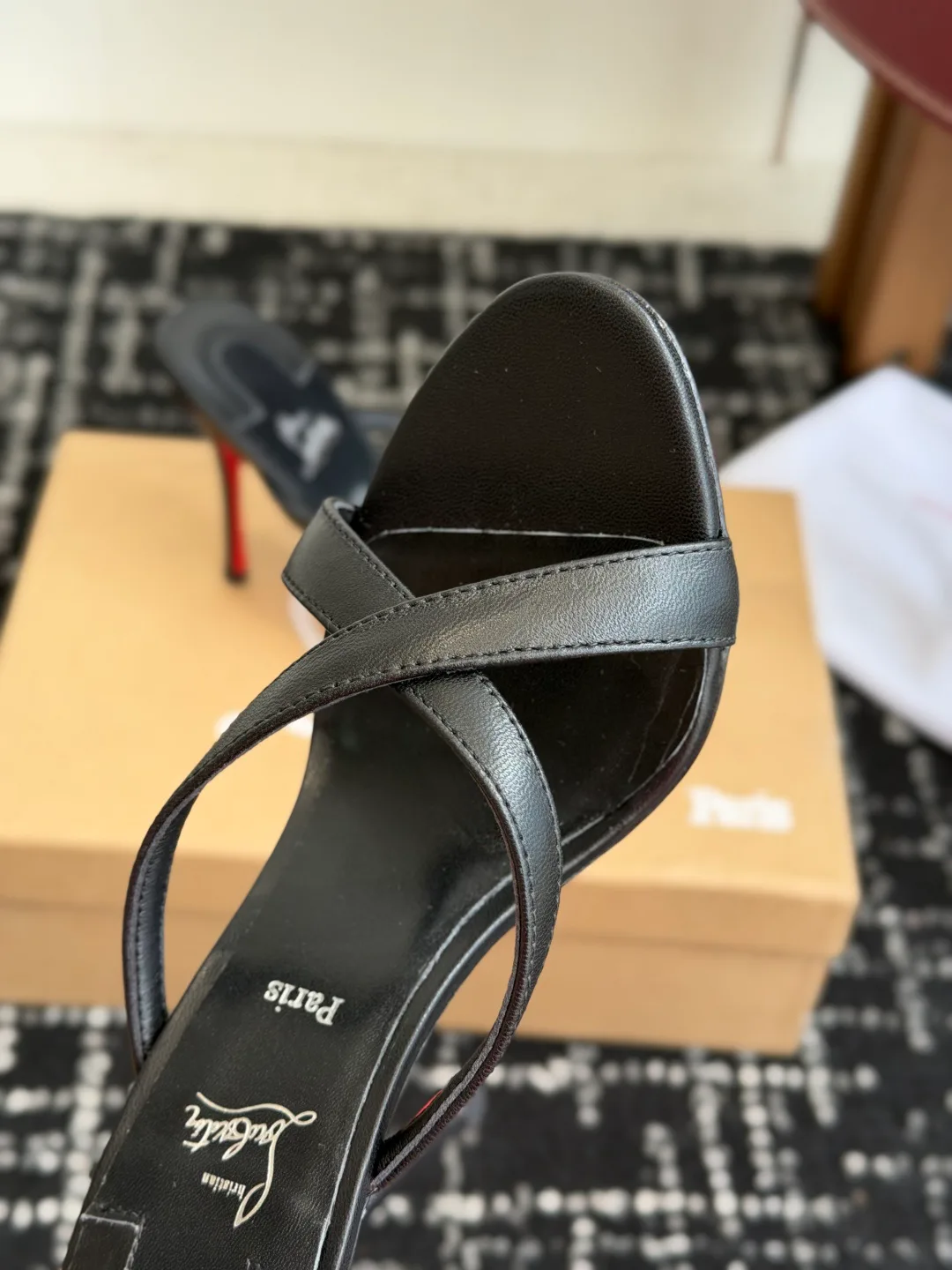 Women's Open-Toe Sandals CHRISTIAN LOUBOUTIN 17936548