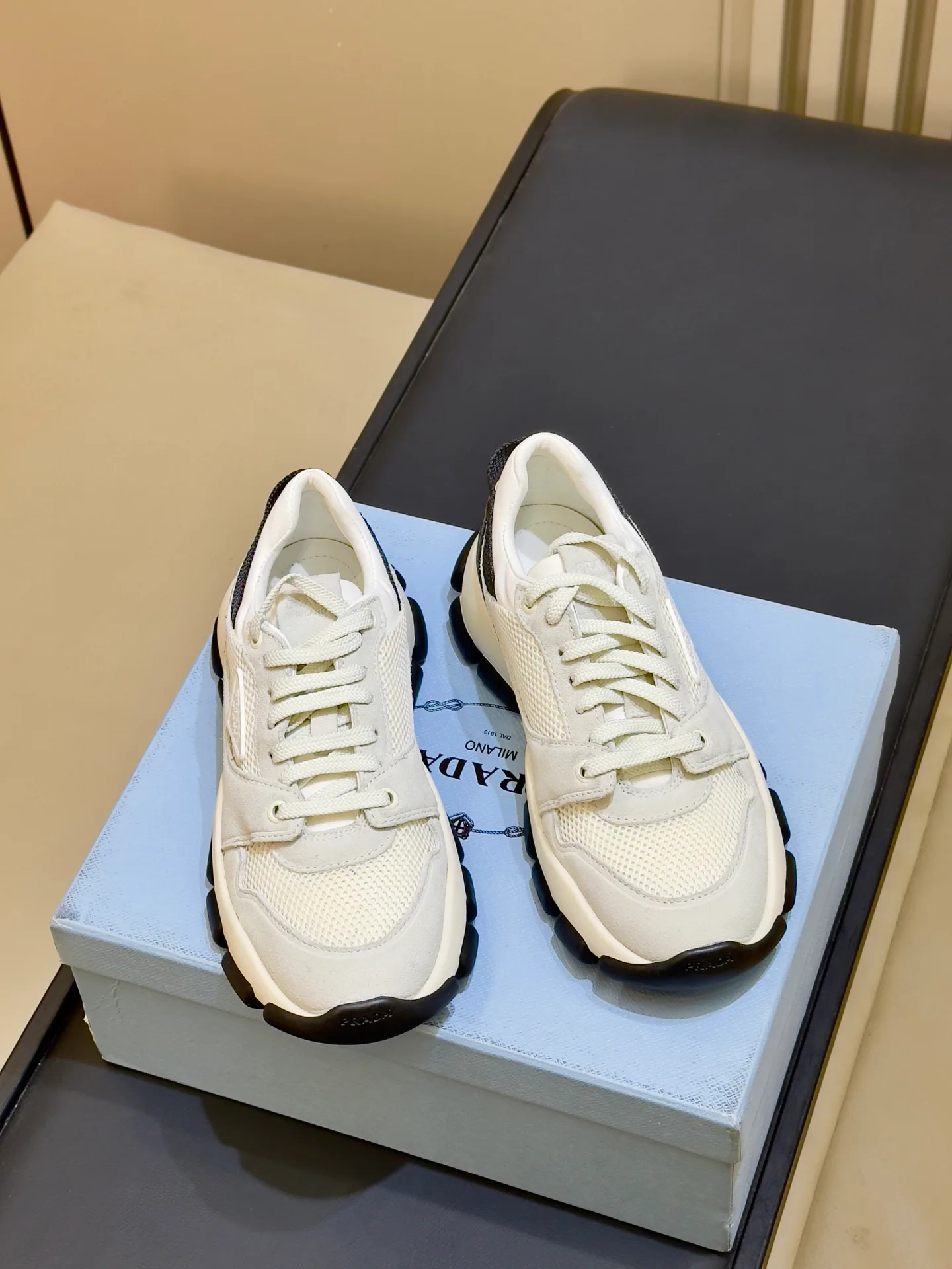 Women's Sneakers PRADA 18073432