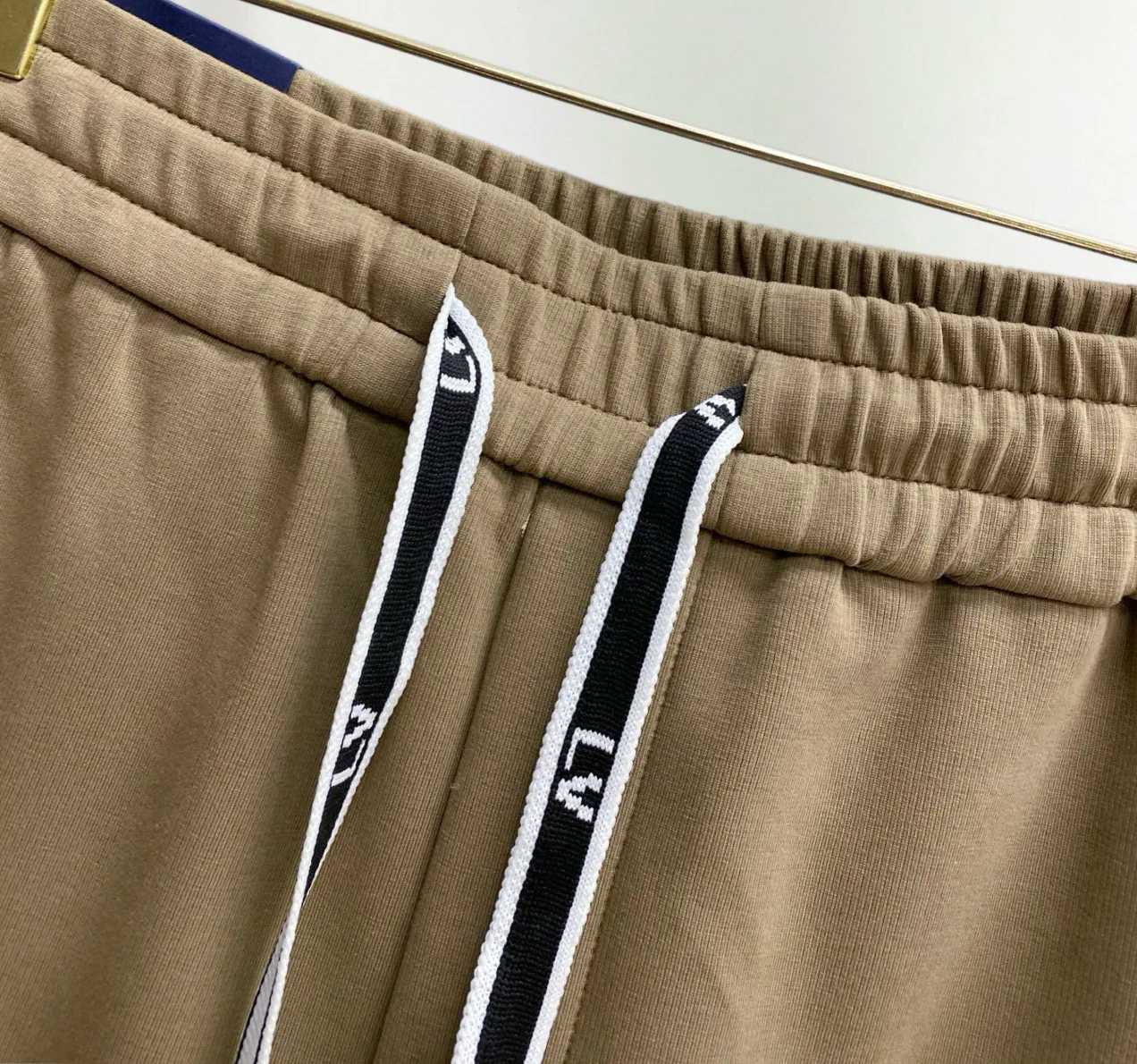 Men's Trousers LOUIS VUITTON 17973704