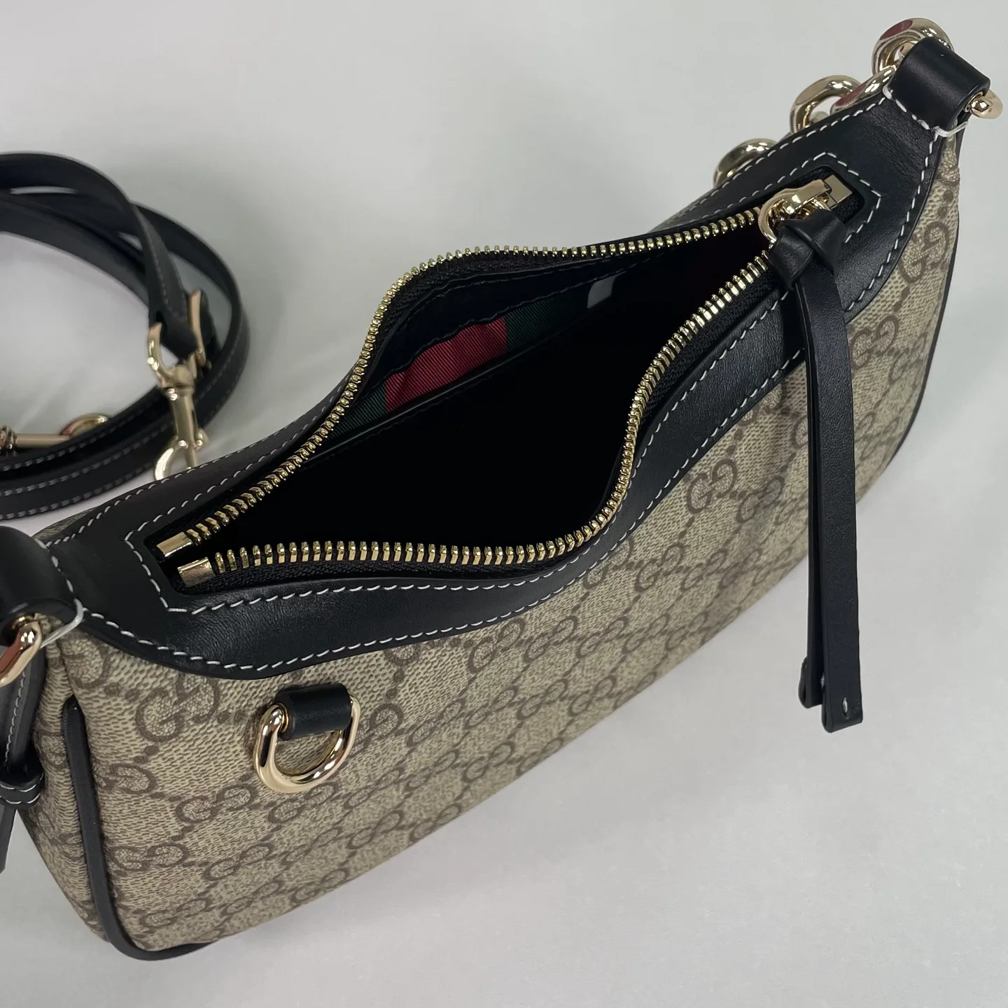 Women's Shoulder Bags GUCCI 18210747