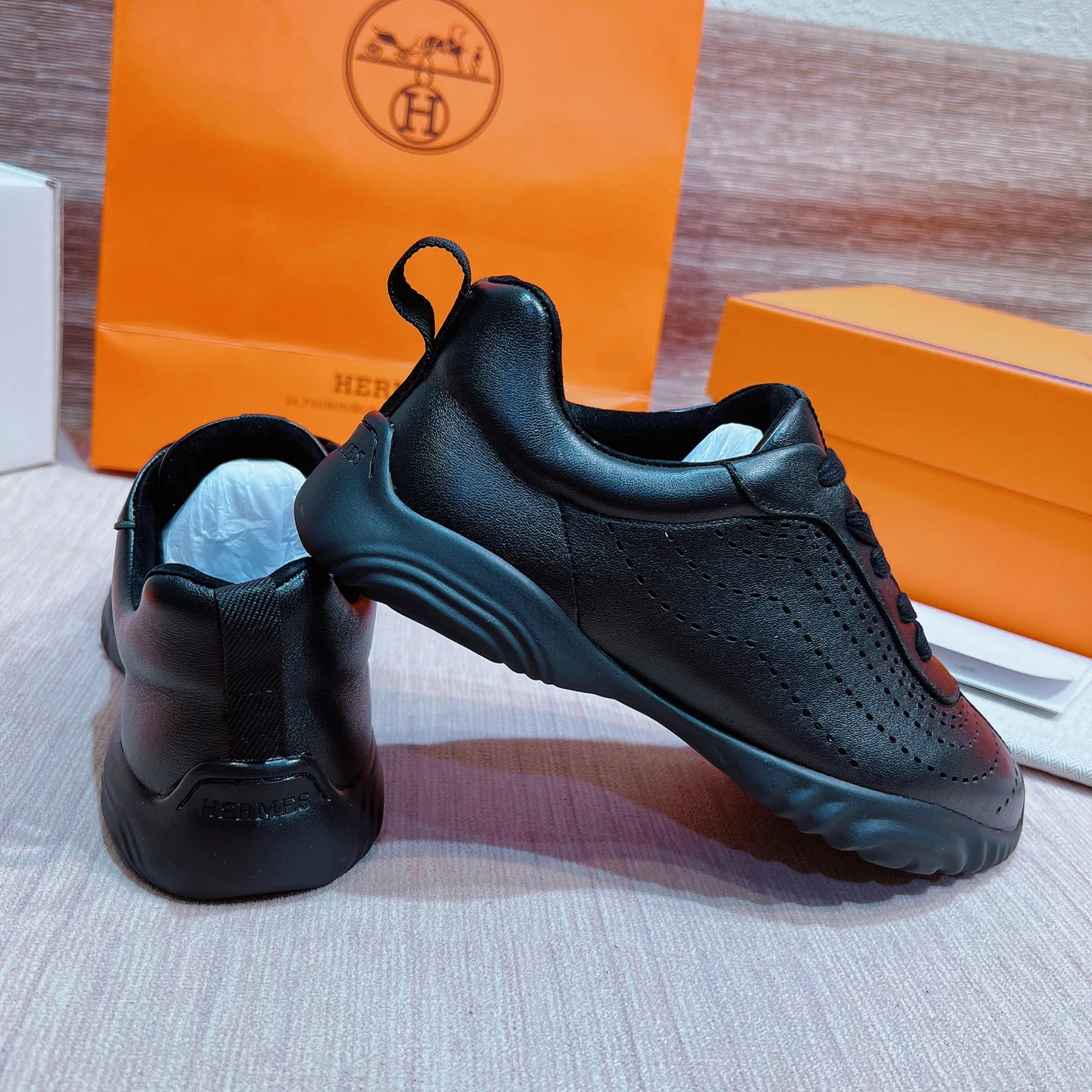 Men's Sneakers HERMES 17749563