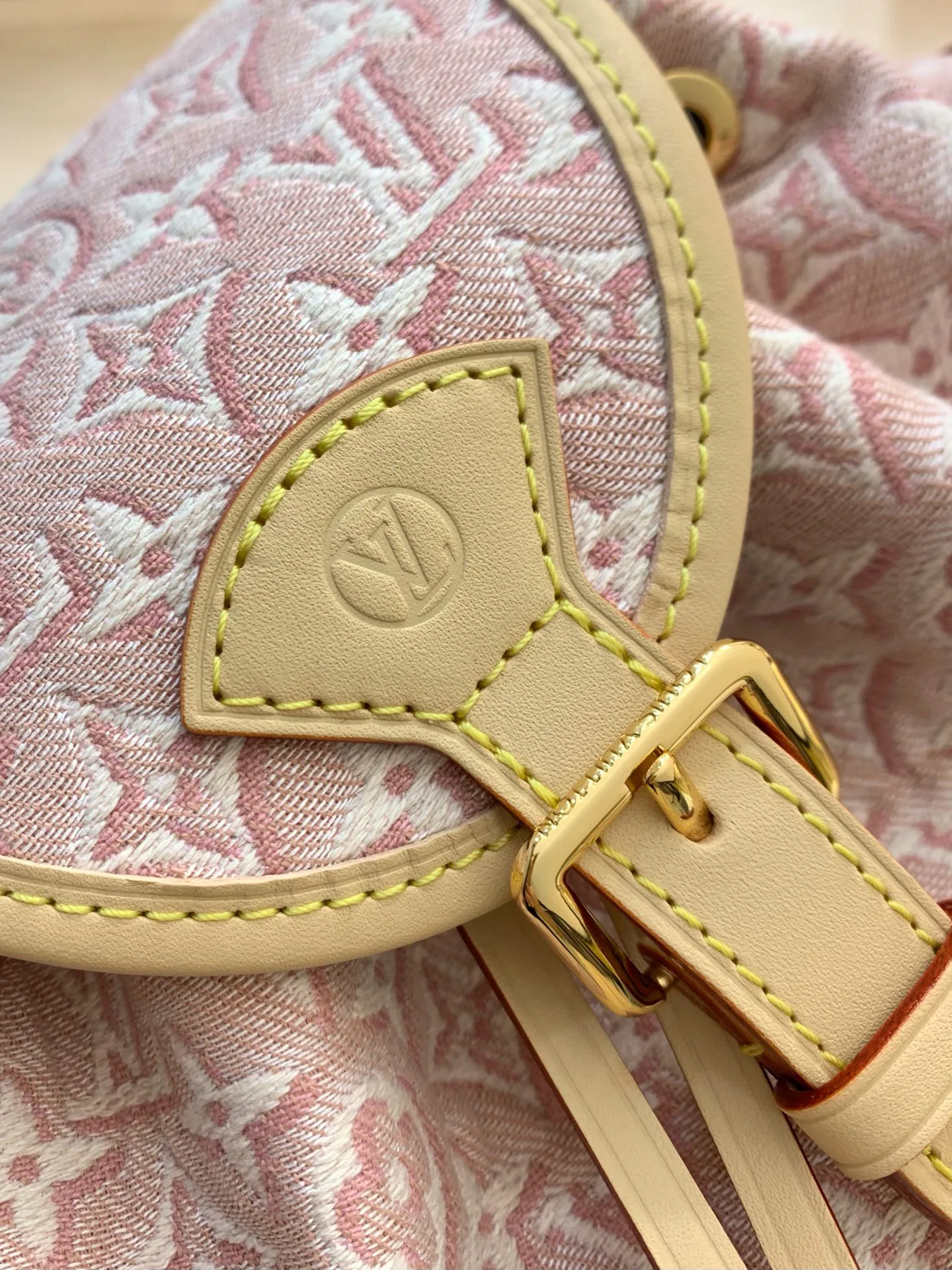 Women's Classic Handbags LOUIS VUITTON 17303175