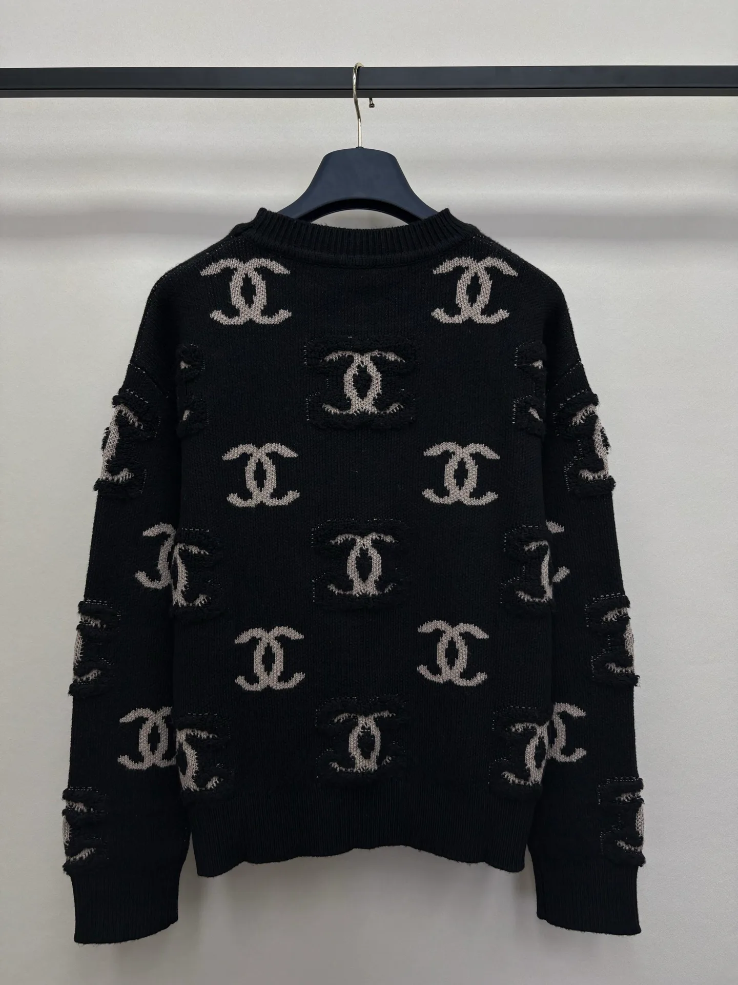 Women's Jumpers And Sweaters CHANEL 17696330