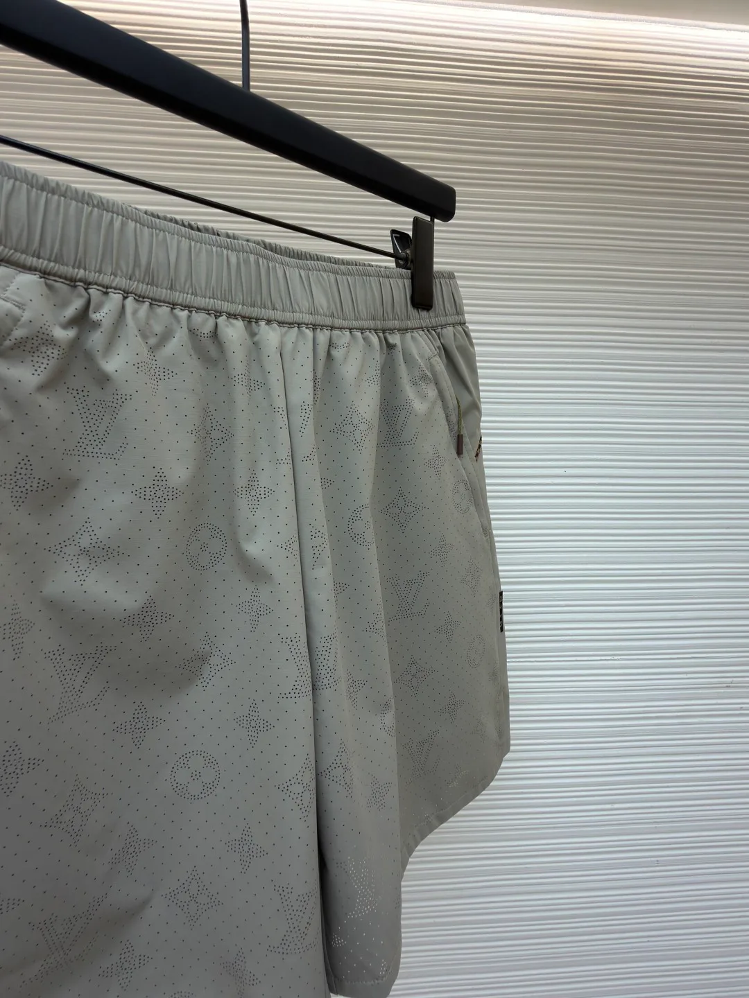 Men's Shorts LOUIS VUITTON 17054888