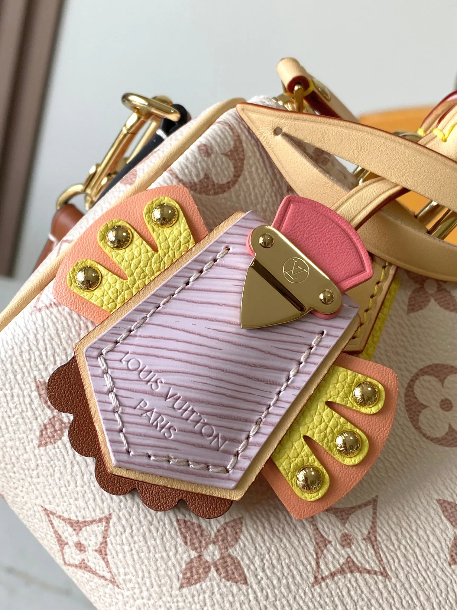 Women's Classic Handbags LOUIS VUITTON 17906932