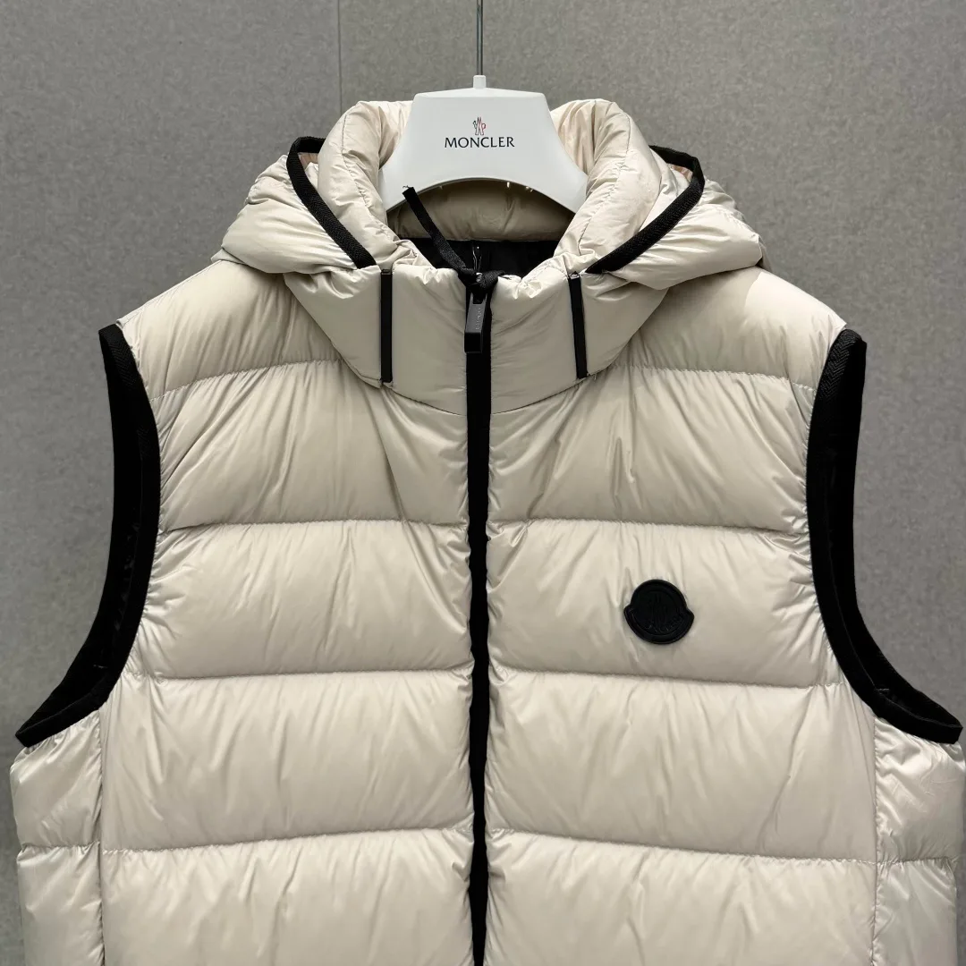 Men's Jackets And Down Jackets MONCLER 17329973