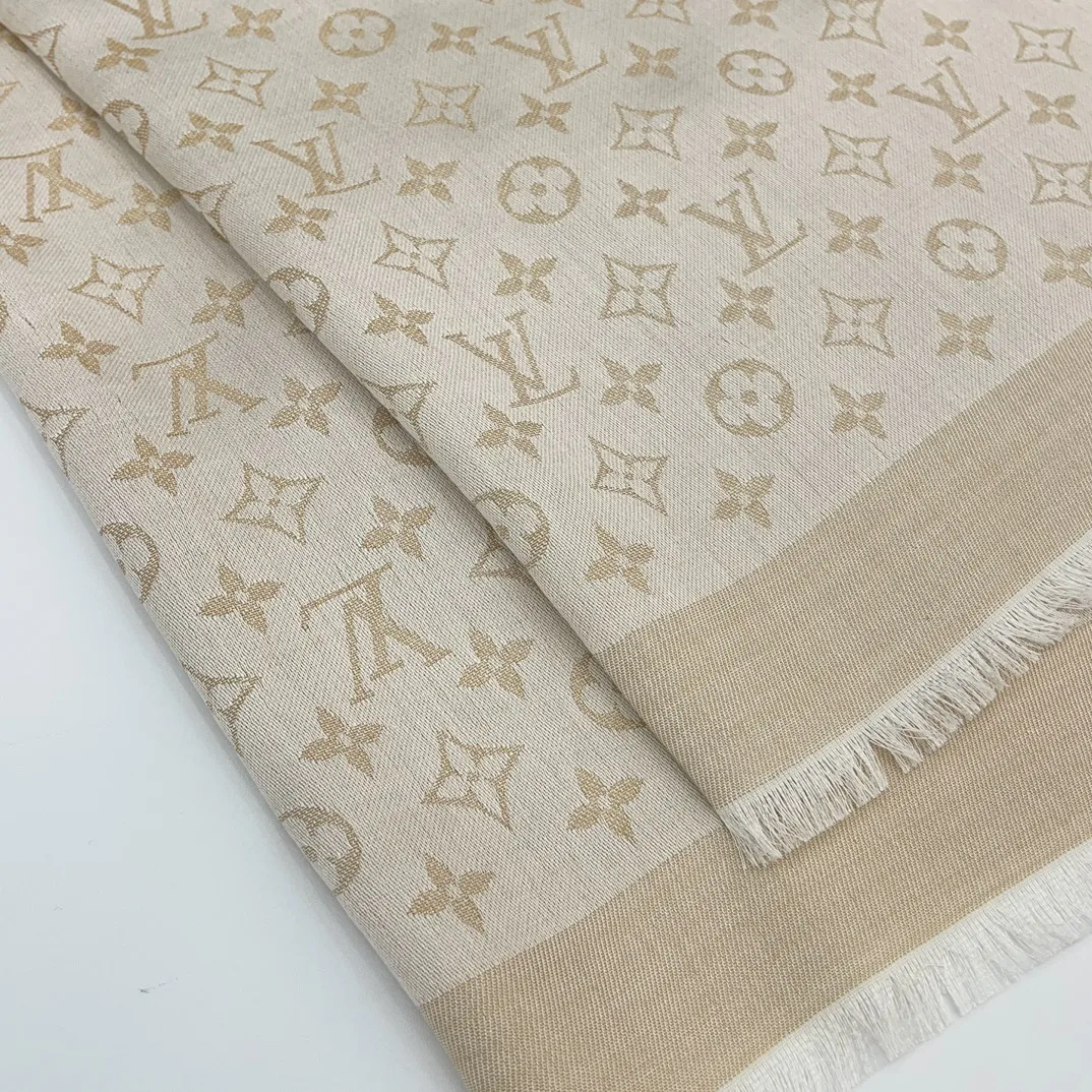 Scarves LOUIS VUITTON 17826474