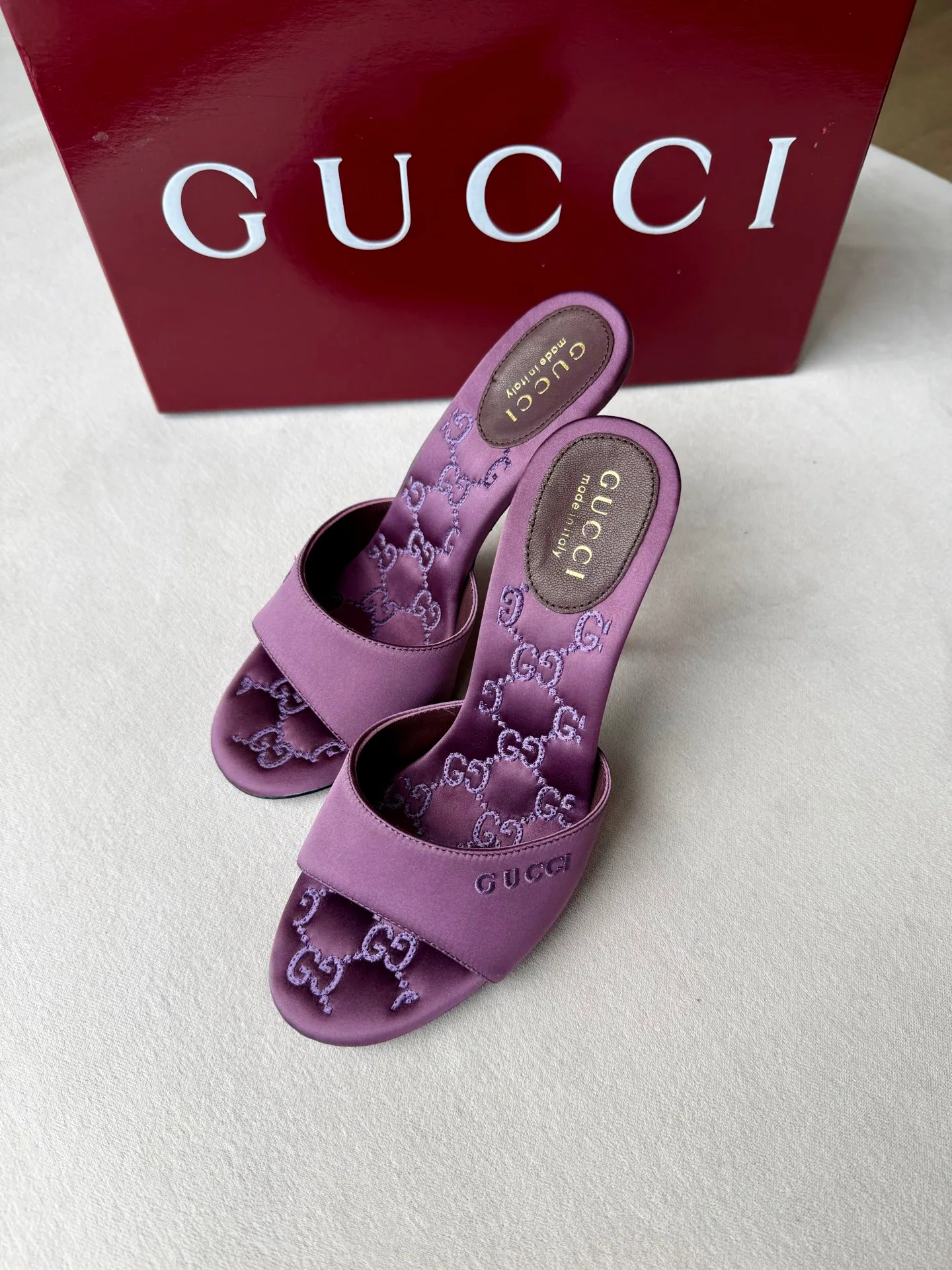 Women's Open-Toe Sandals GUCCI 18120657