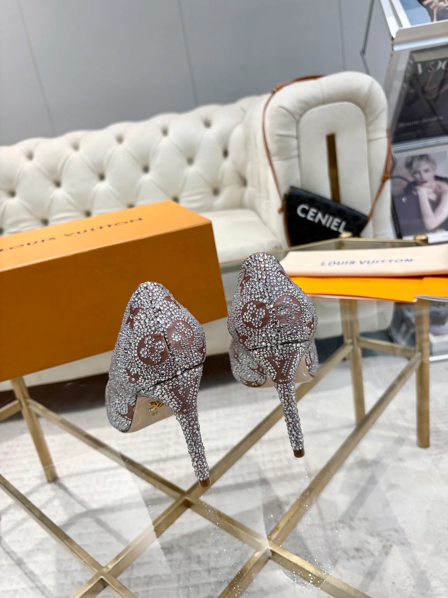Women's Heels LOUIS VUITTON 18120875
