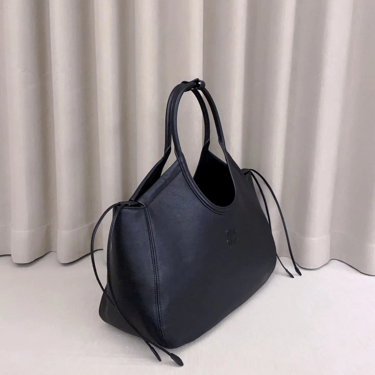 Women's Classic Handbags MIU MIU 18248086