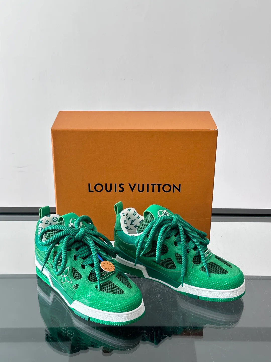 Women's Sneakers LOUIS VUITTON 17588546