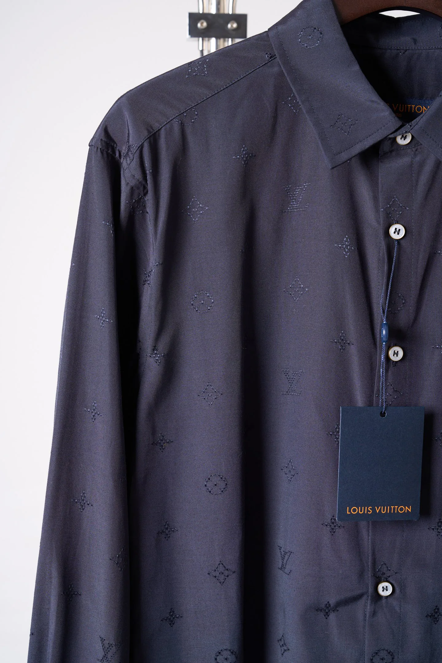 Men's Shirts LOUIS VUITTON 18179075