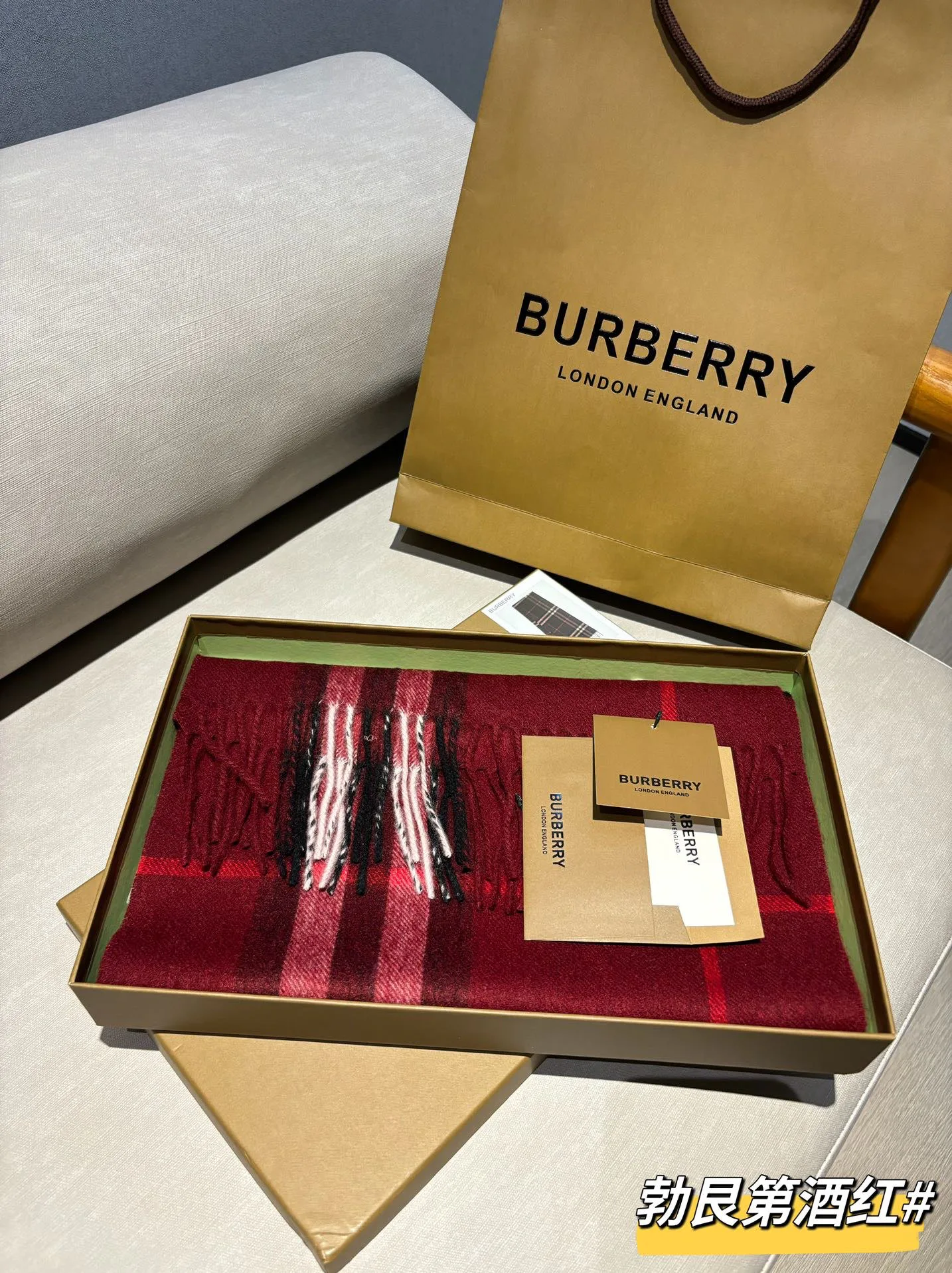 Scarves BURBERRY 18507484