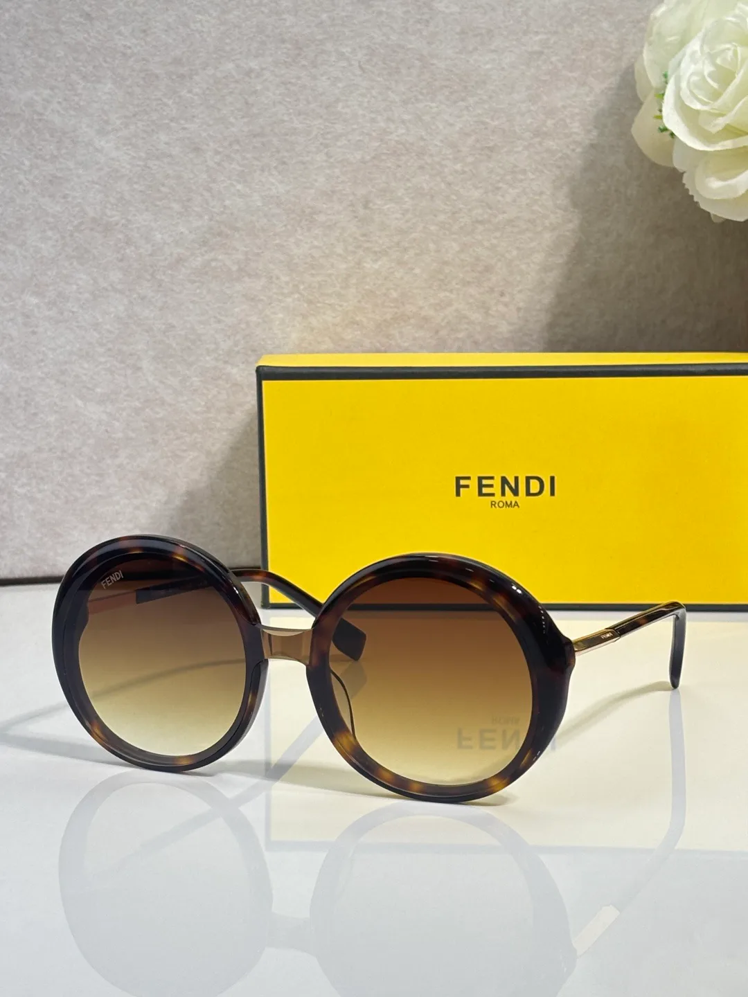 Glasses FENDI 18059743