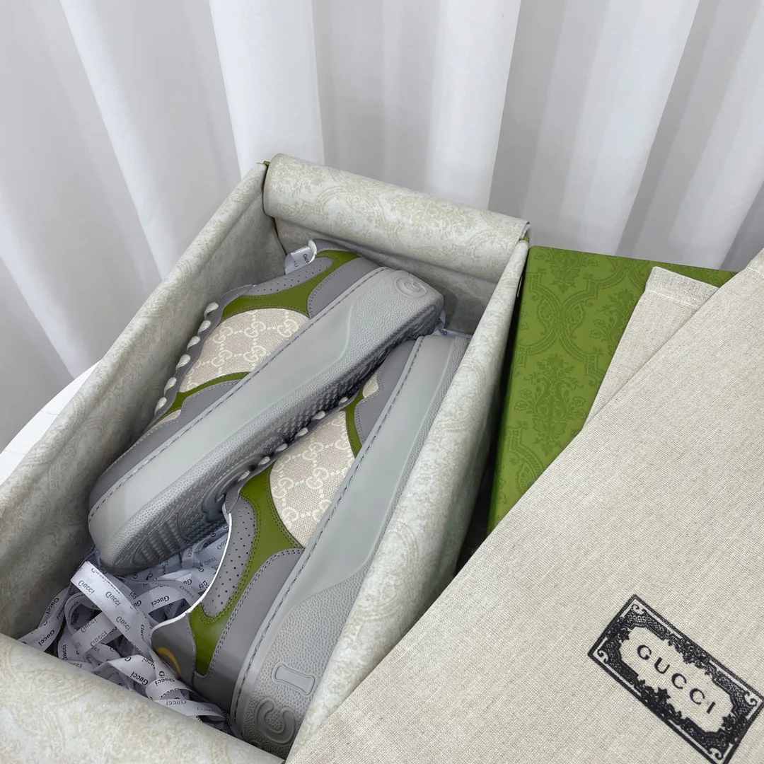 Women's Sneakers GUCCI 18011312