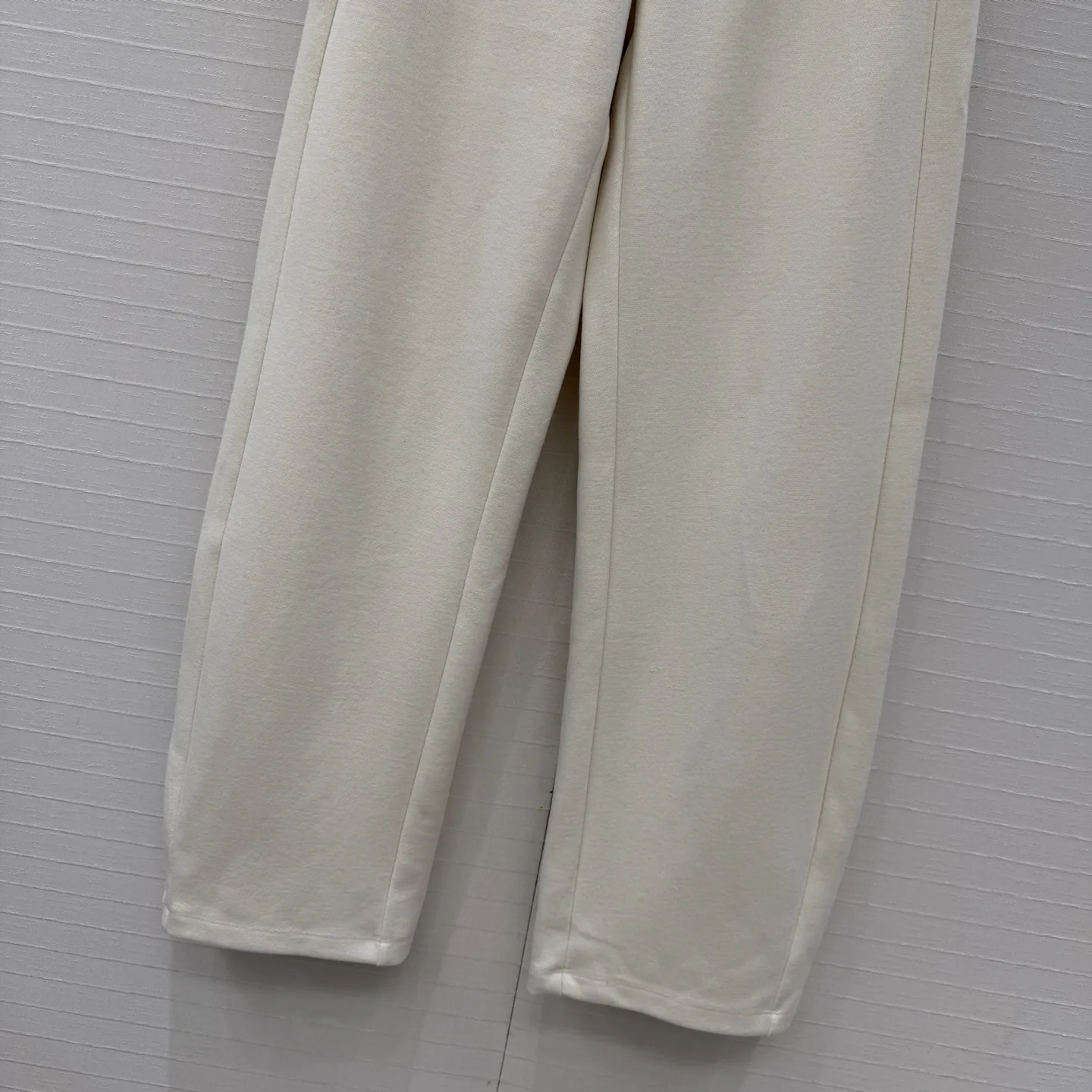 Women's Trousers CHANEL 18325185