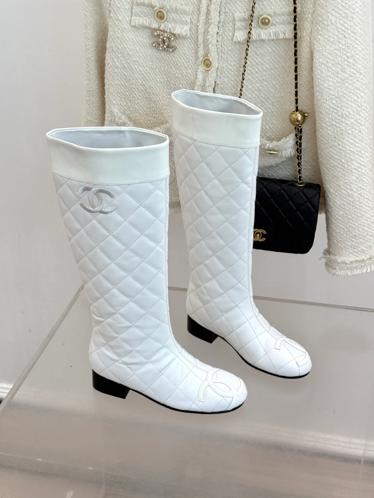 Сапоги Женские Chanel 18613366