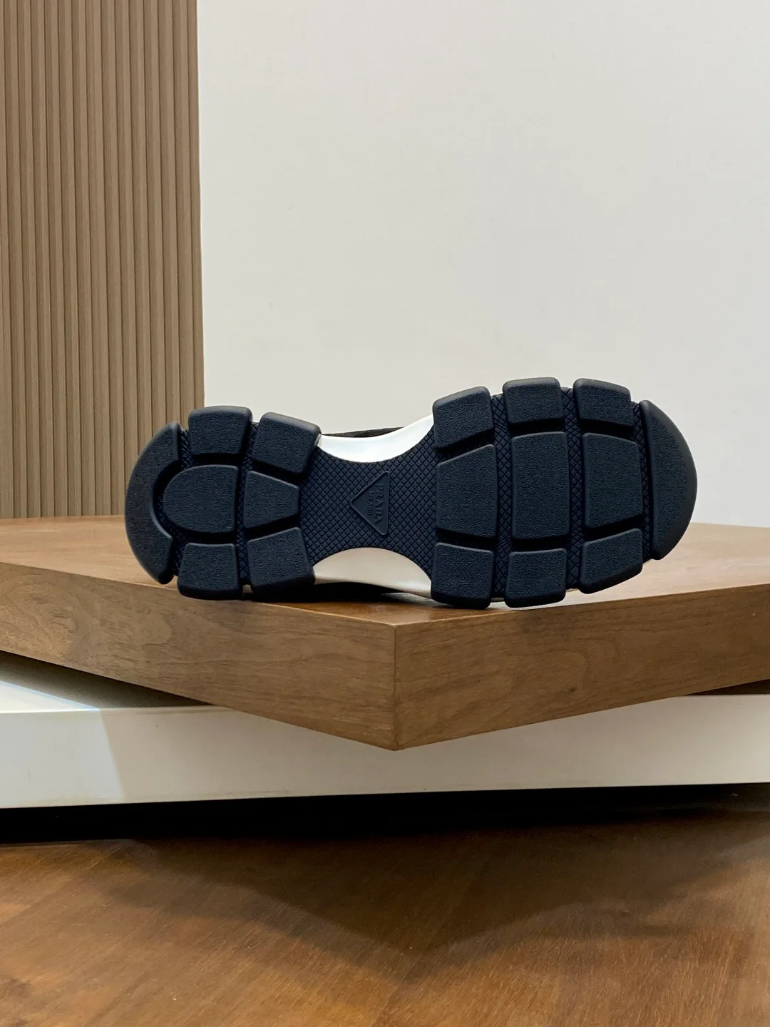 Men's Sneakers PRADA 18274610