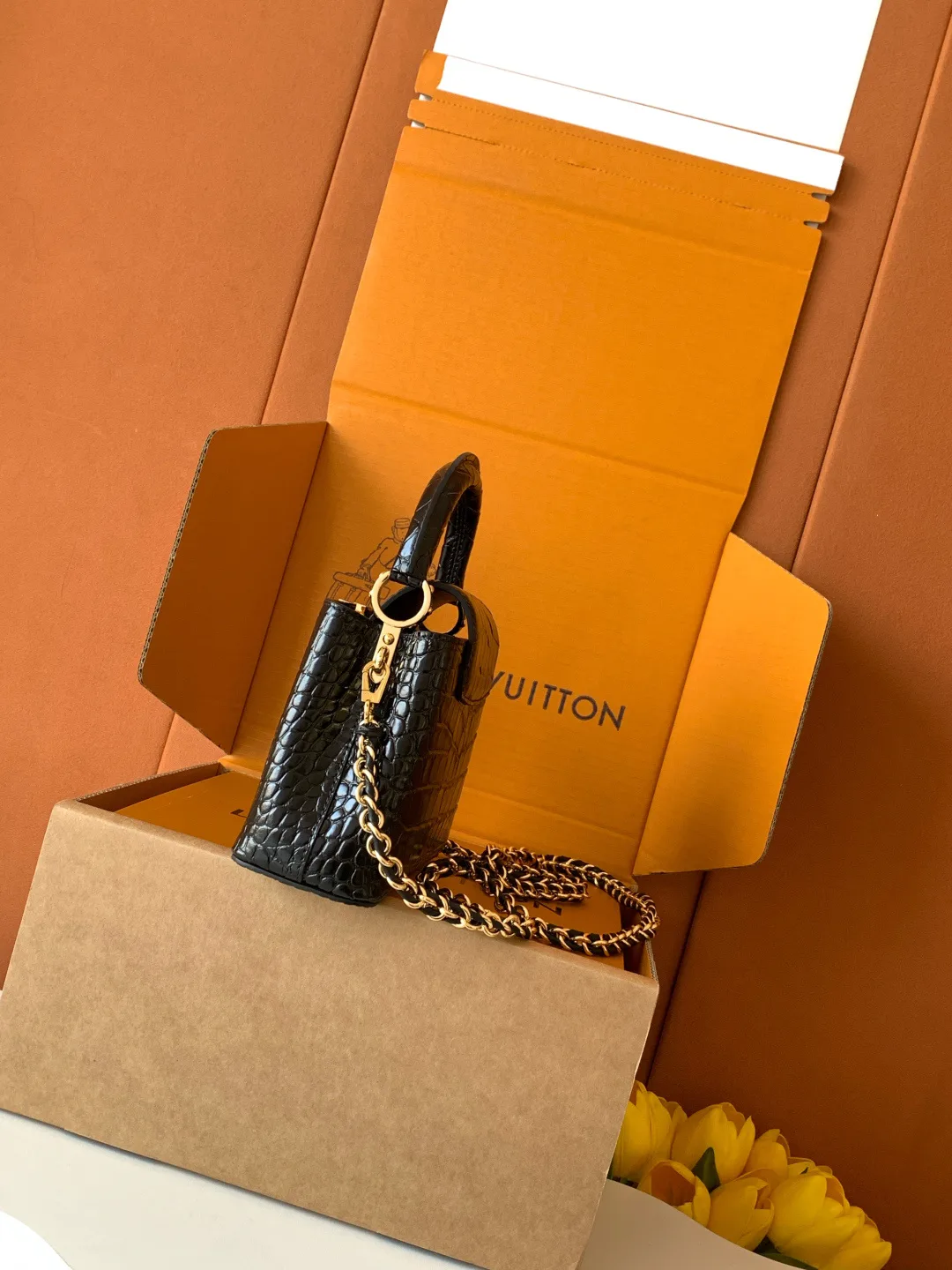 Women's Classic Handbags LOUIS VUITTON 18520936