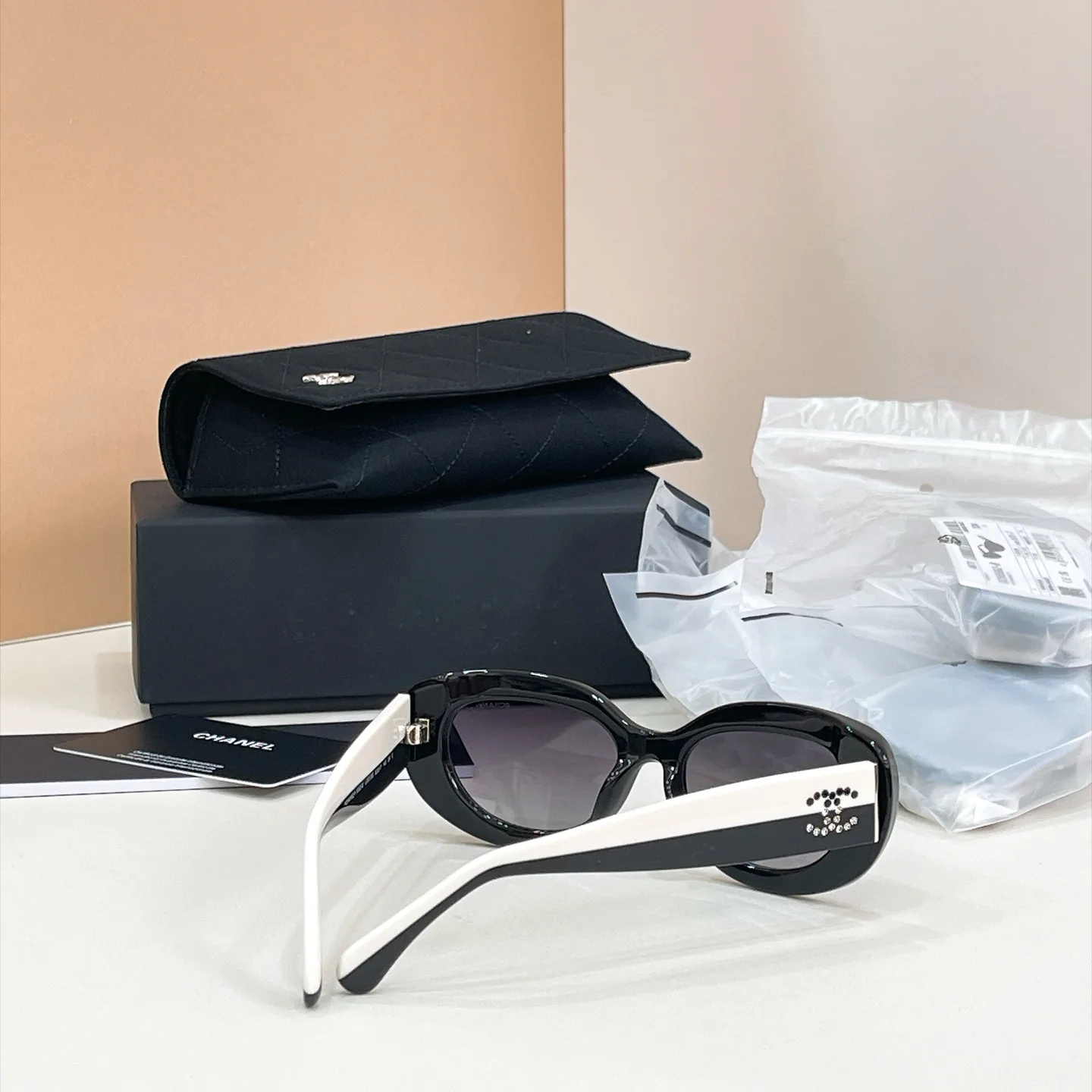 Glasses CHANEL 17992557