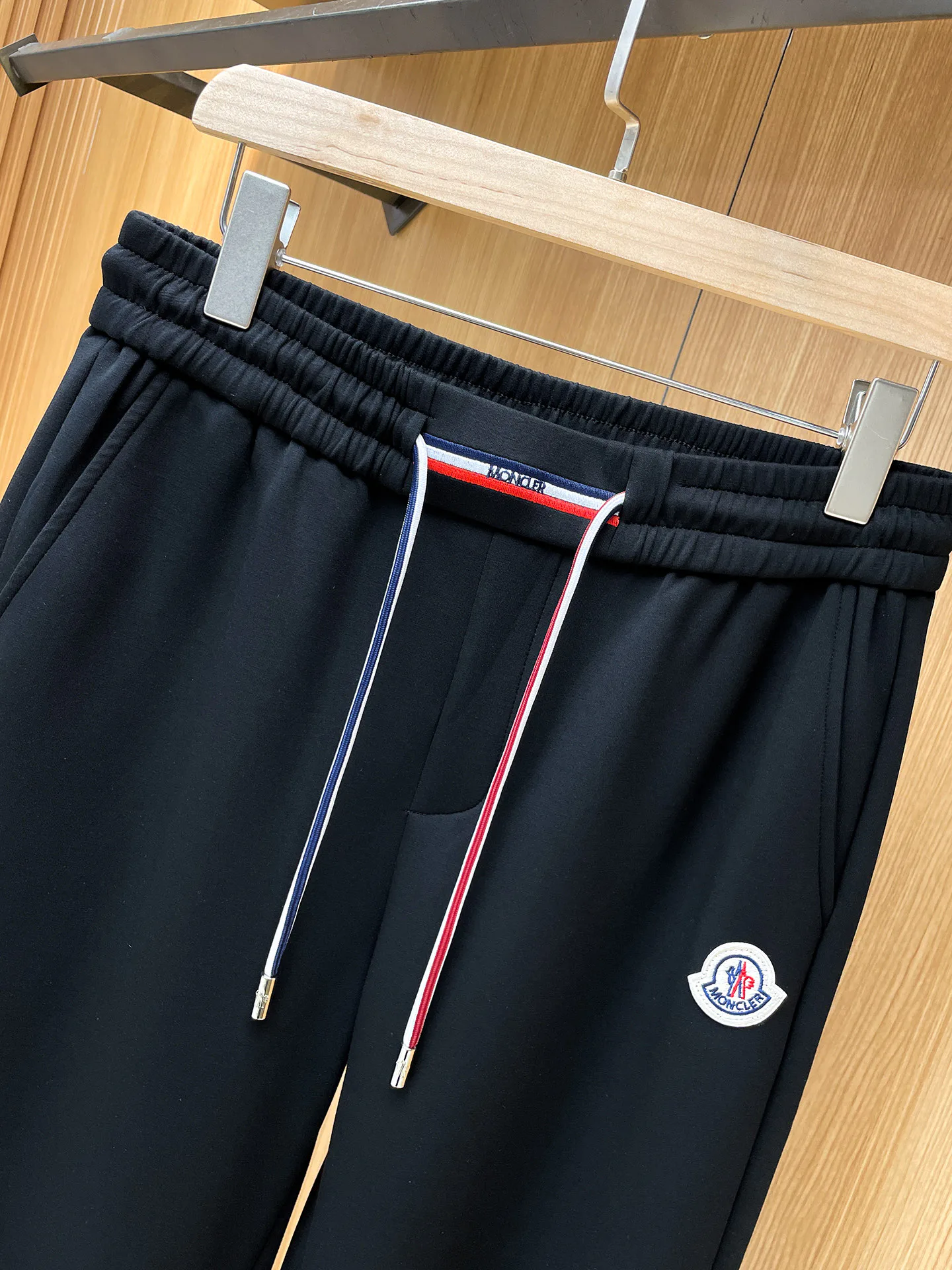Men's Trousers MONCLER 18499628