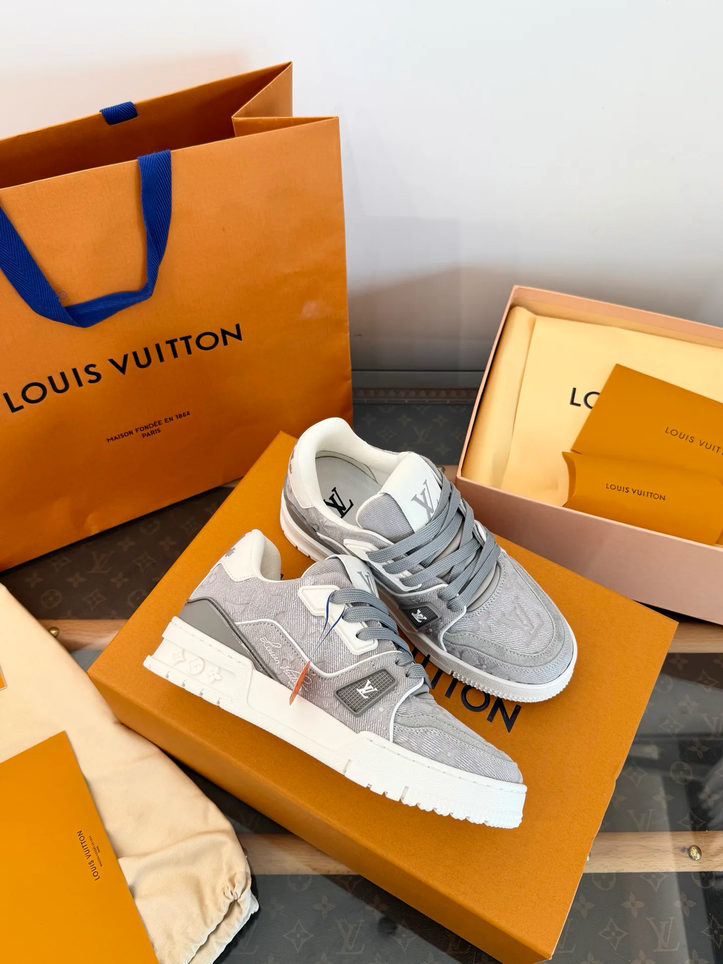 Men's Sneakers LOUIS VUITTON 17811973